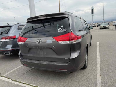 2013 Toyota Sienna XLE