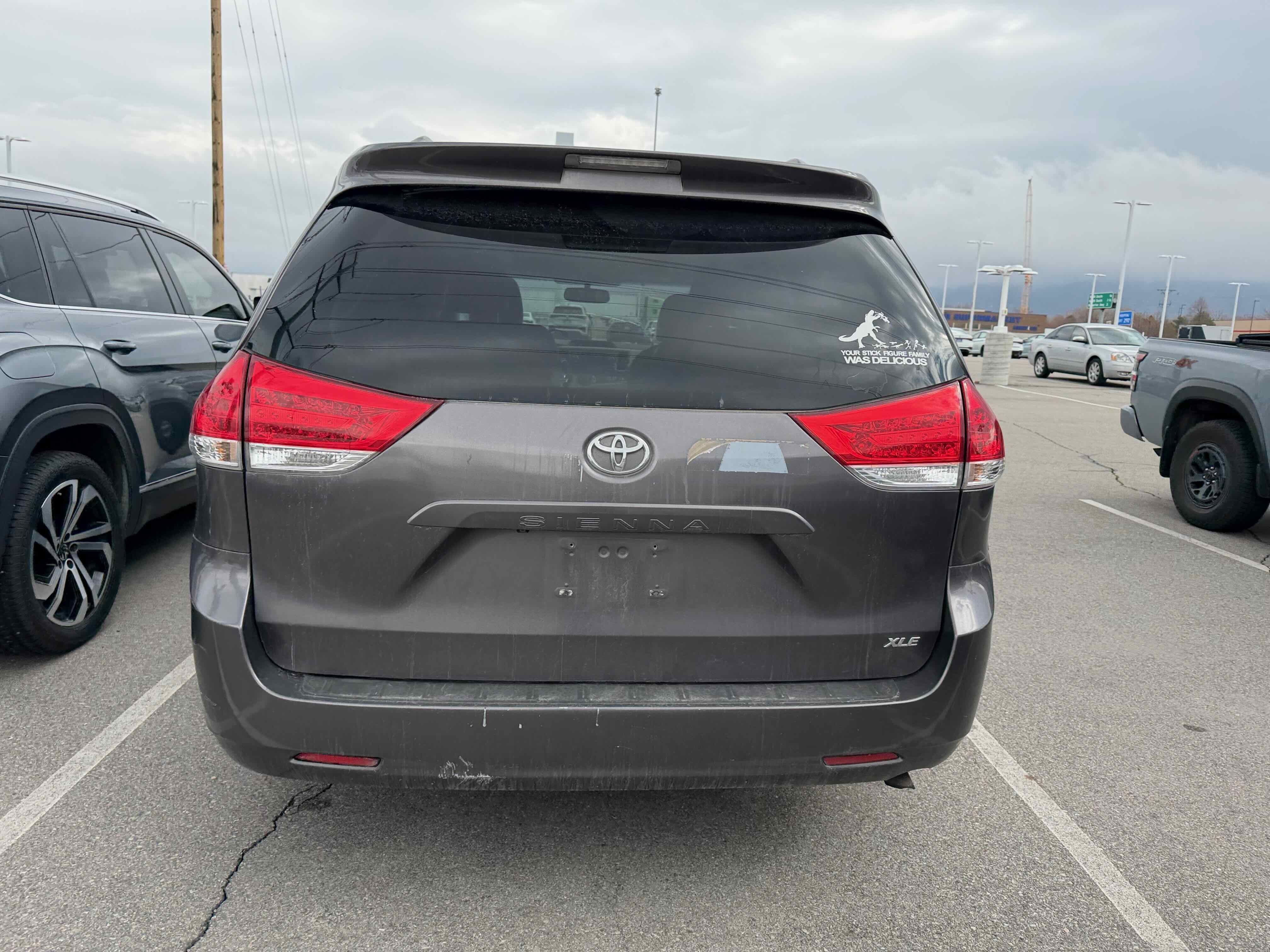 2013 Toyota Sienna XLE