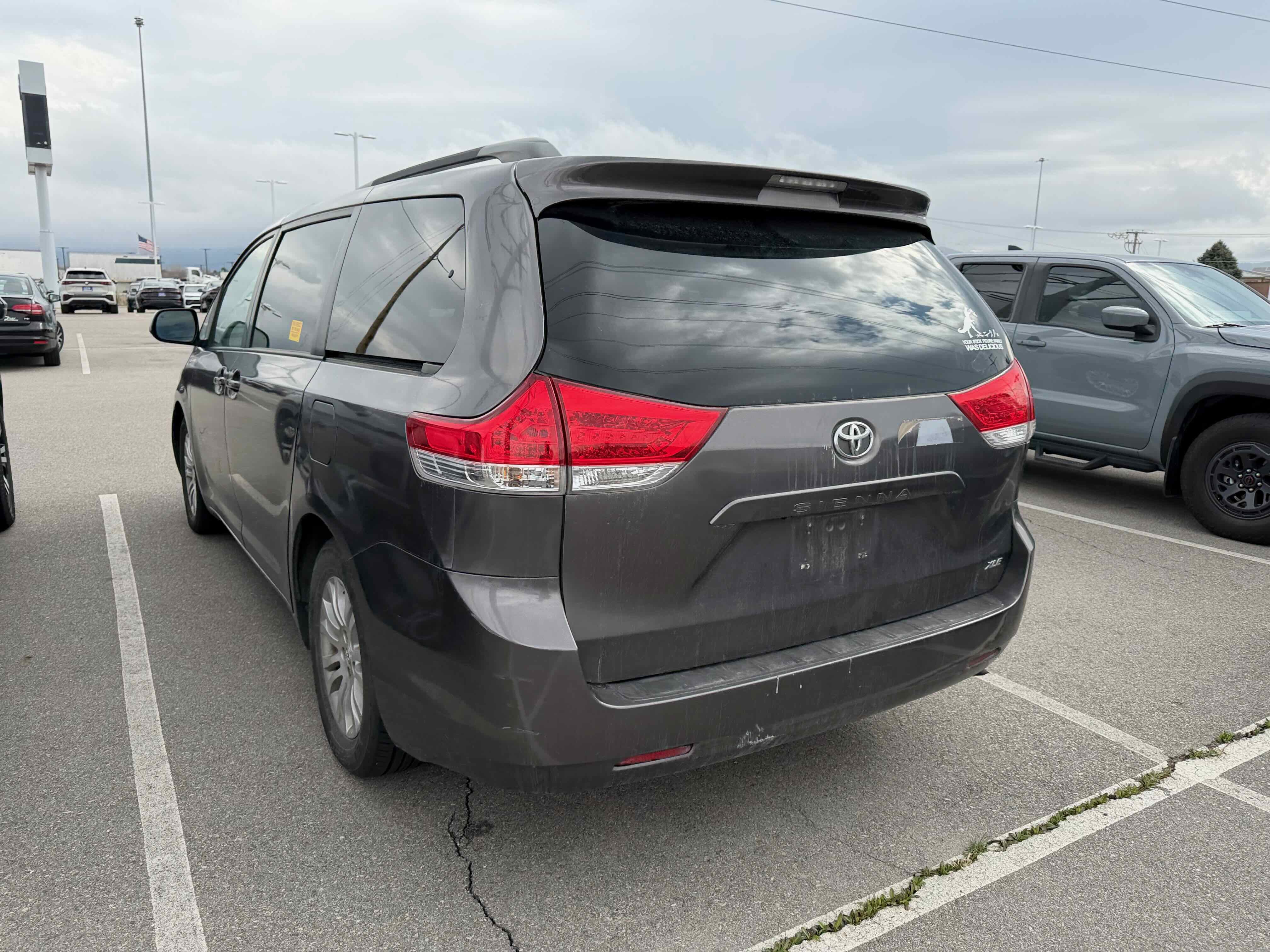 2013 Toyota Sienna XLE