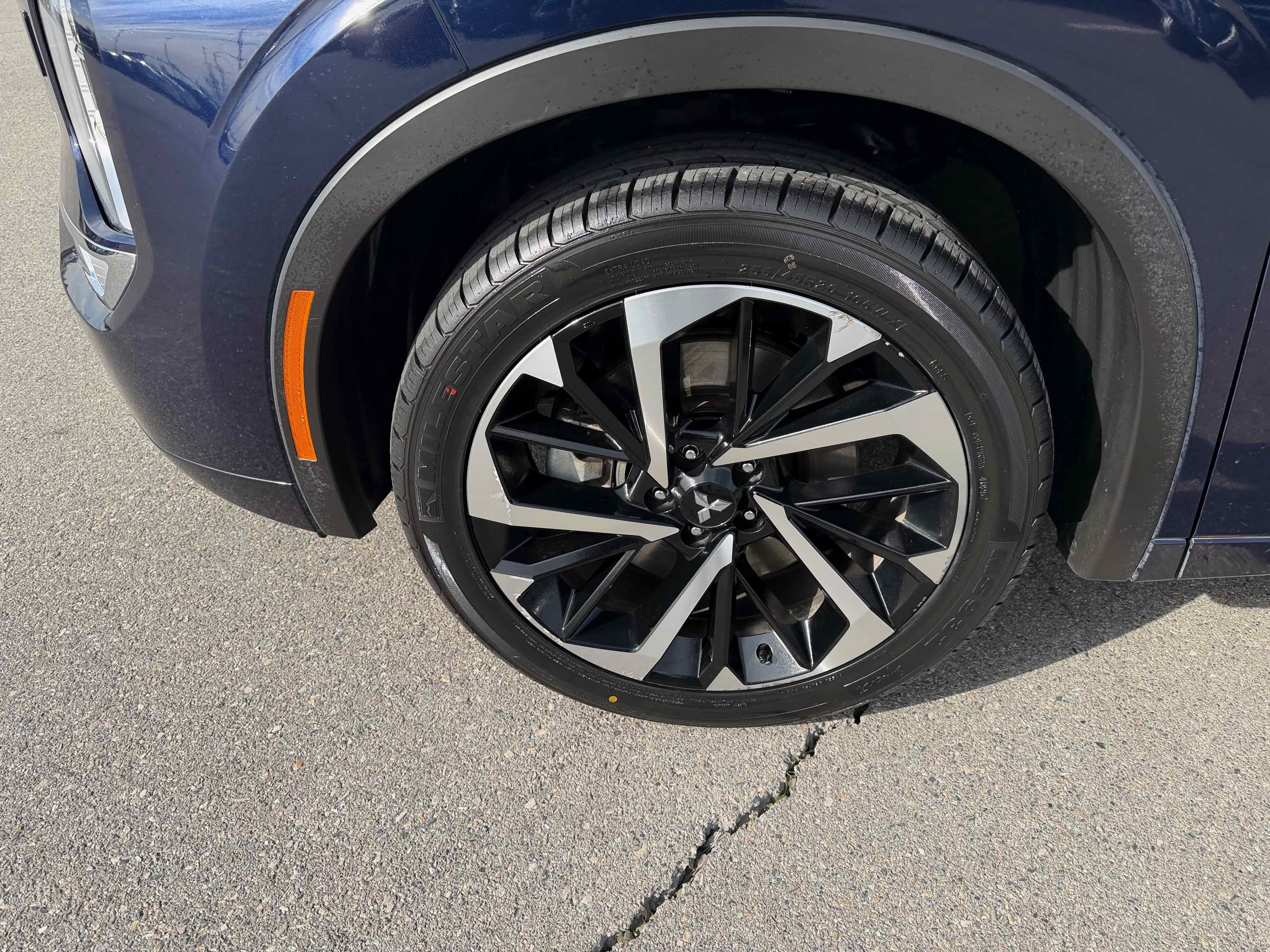 2023 Mitsubishi Outlander PHEV SEL