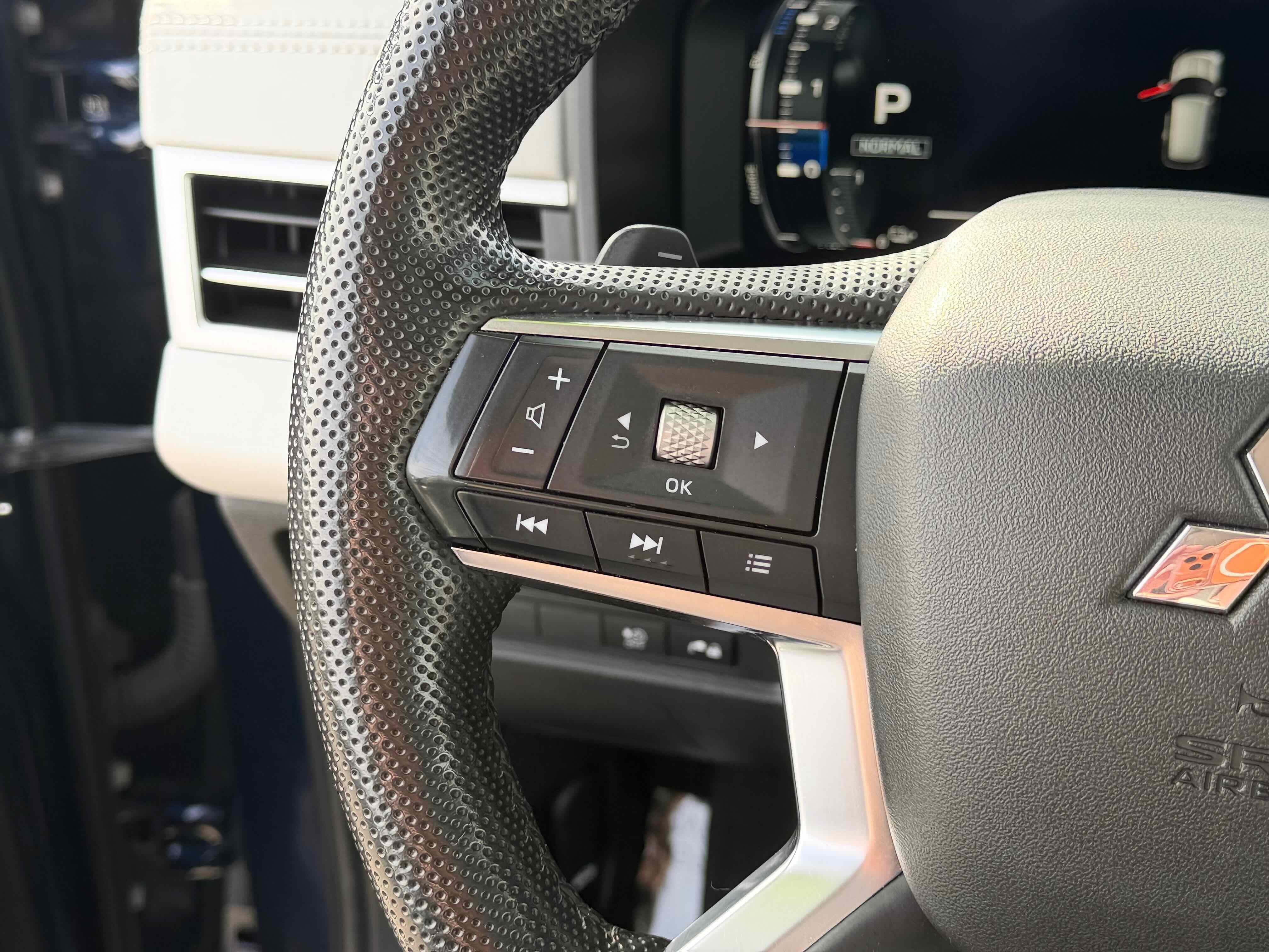 2023 Mitsubishi Outlander PHEV SEL