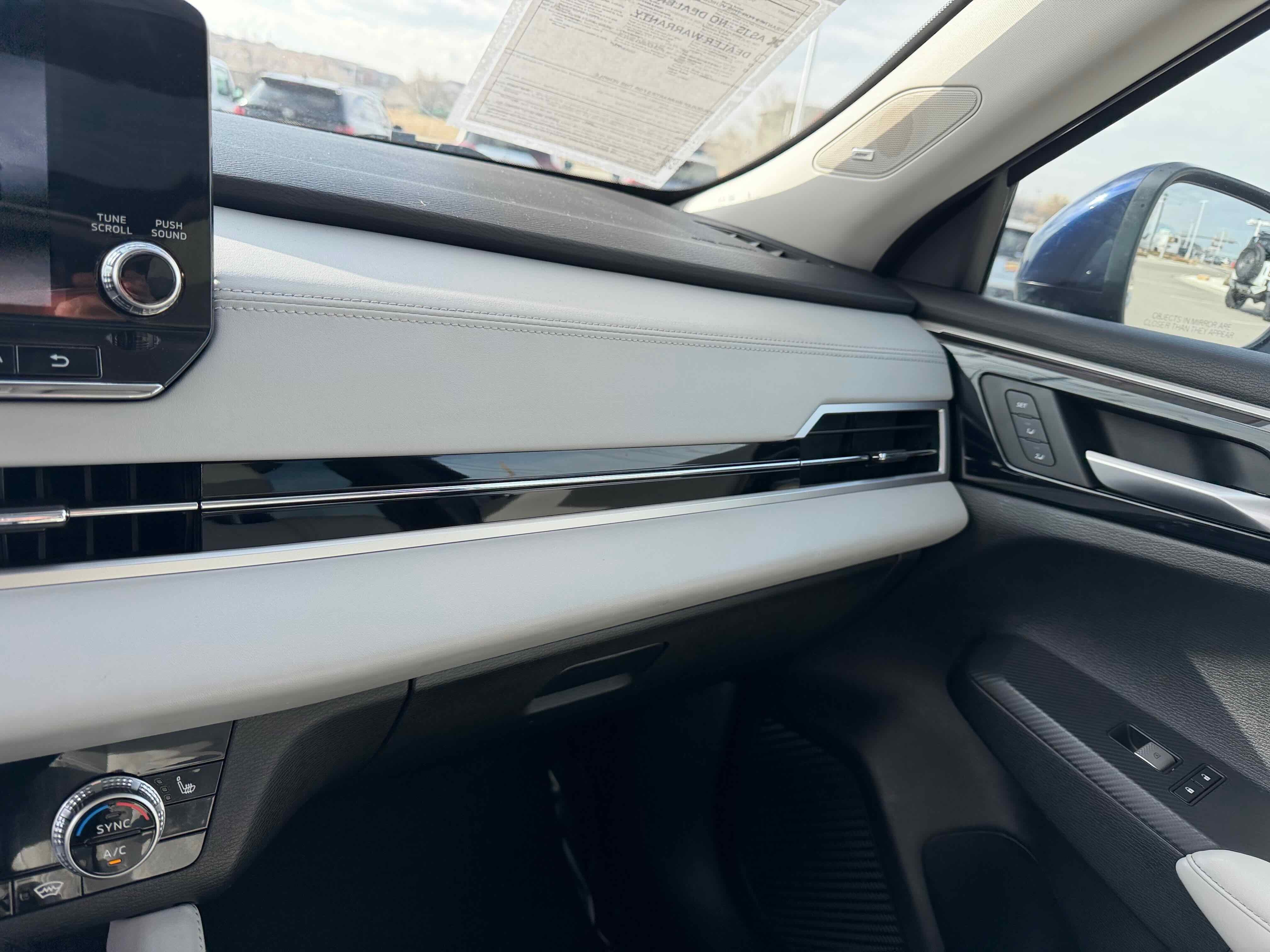 2023 Mitsubishi Outlander PHEV SEL