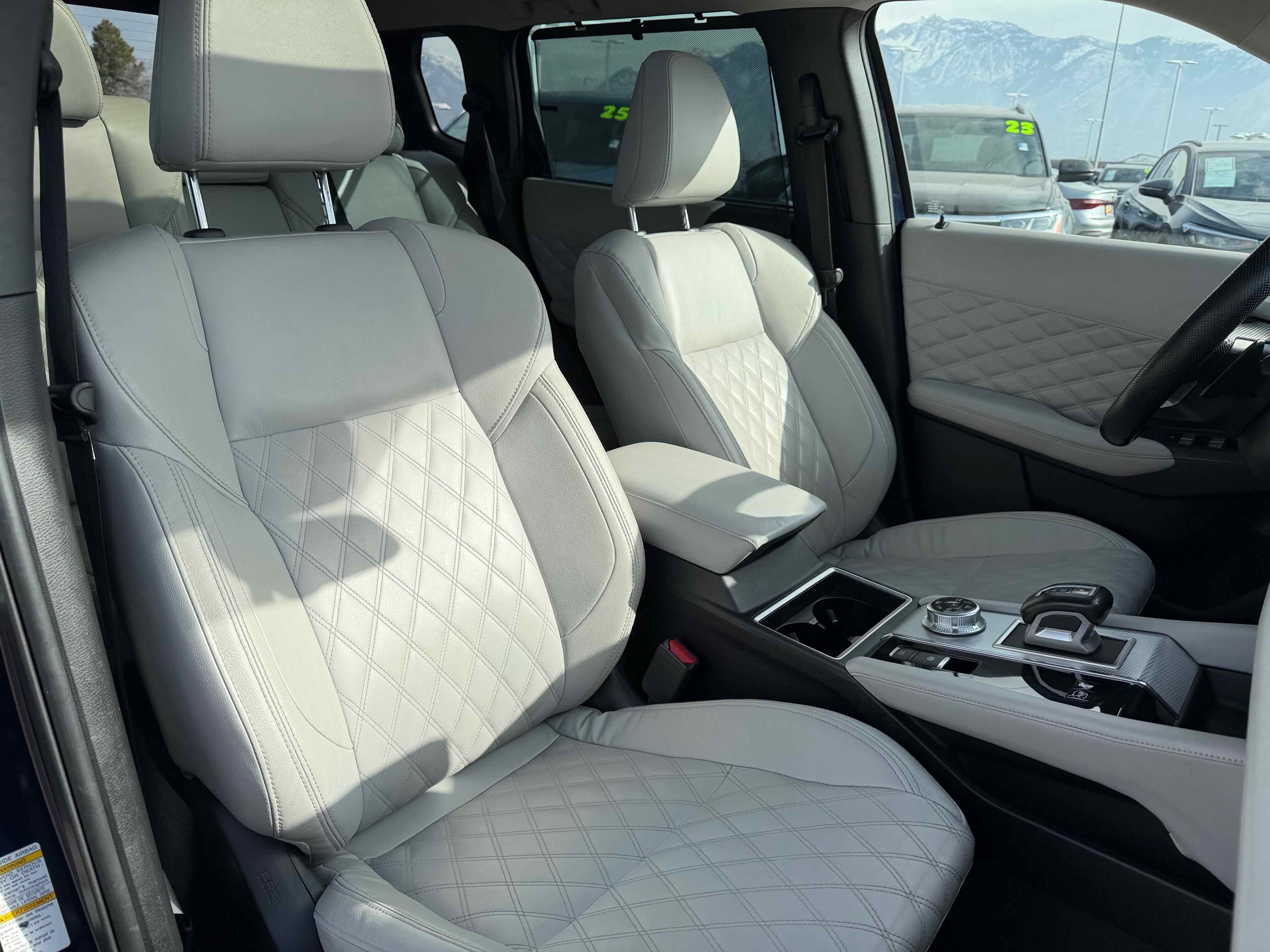 2023 Mitsubishi Outlander PHEV SEL