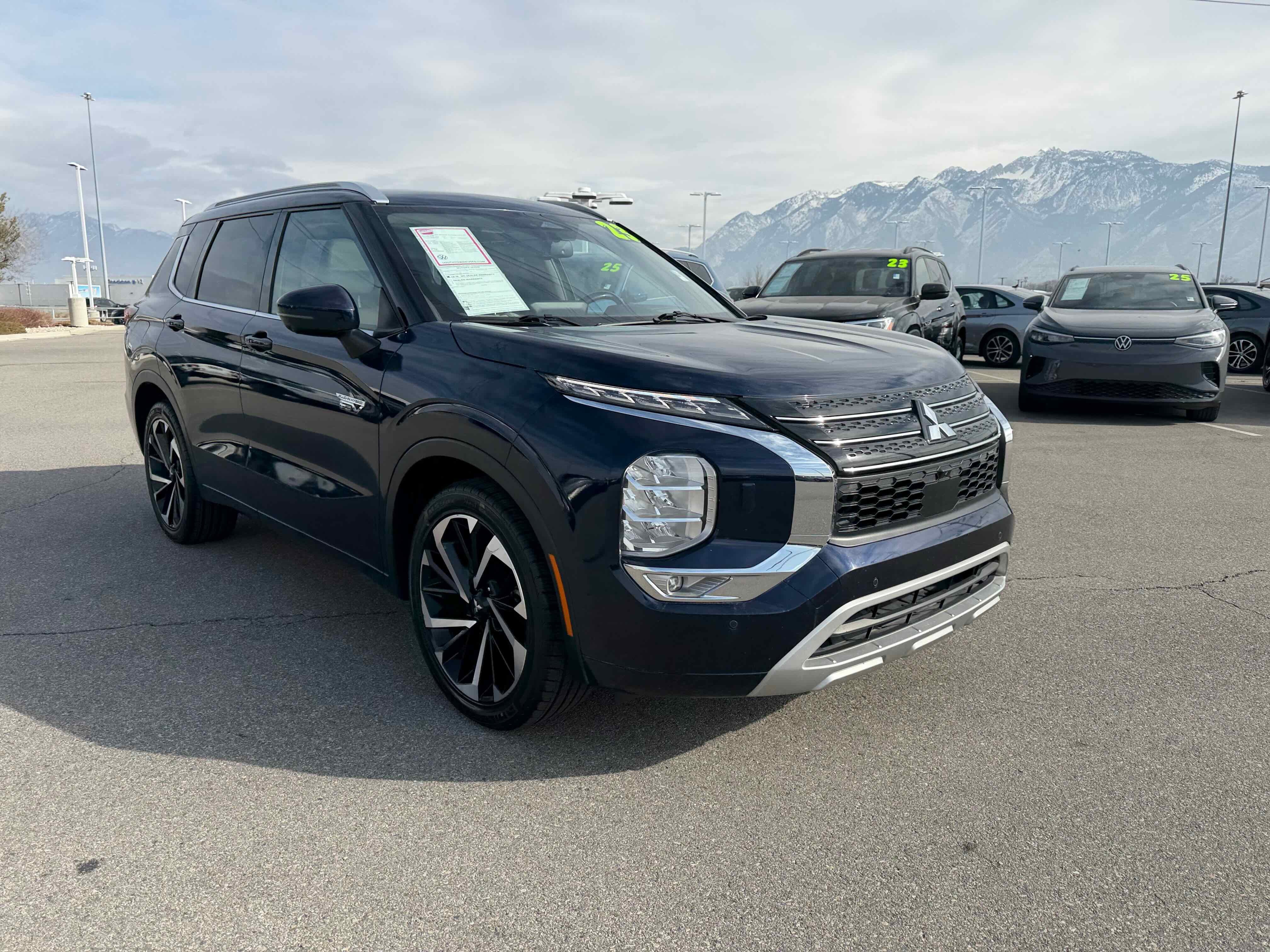 2023 Mitsubishi Outlander PHEV SEL