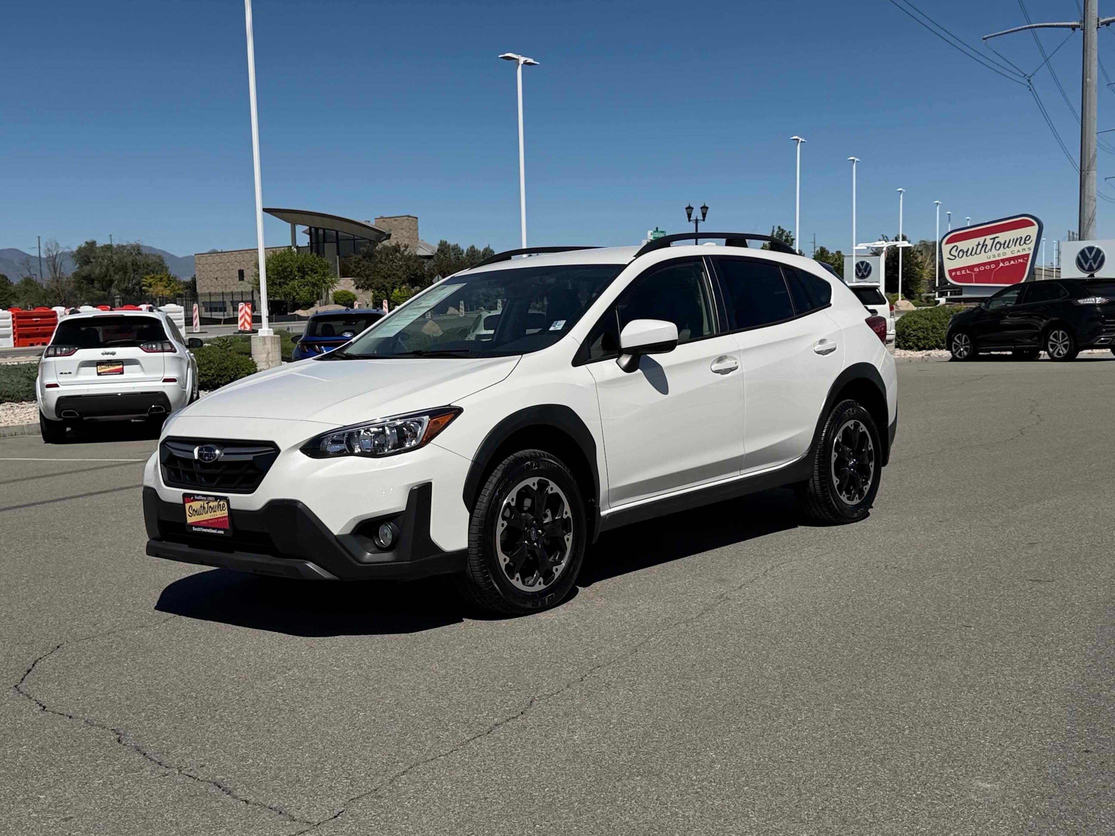 2023 Subaru Crosstrek Premium CVT's photo