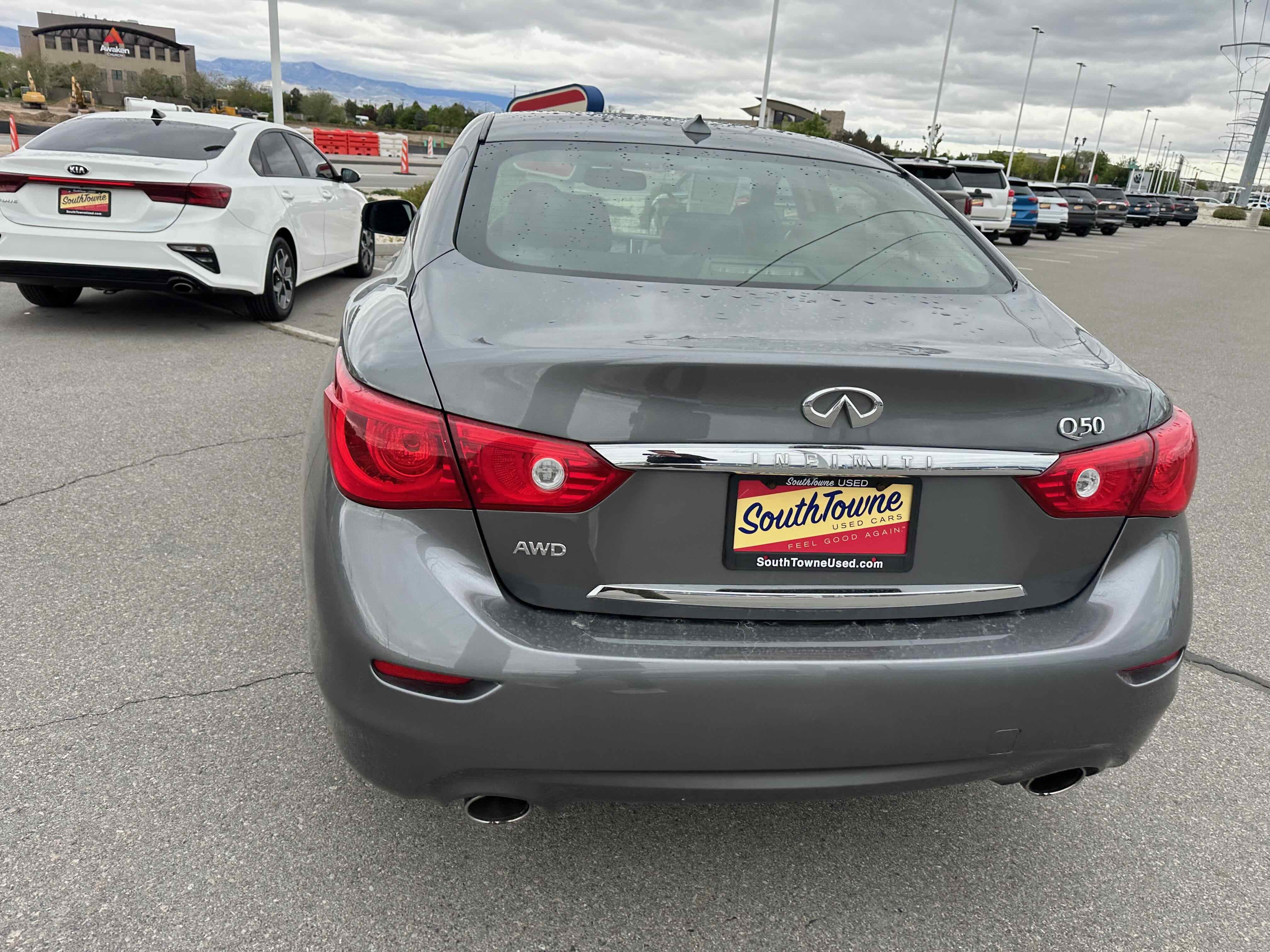 2015 INFINITI Q50 Premium