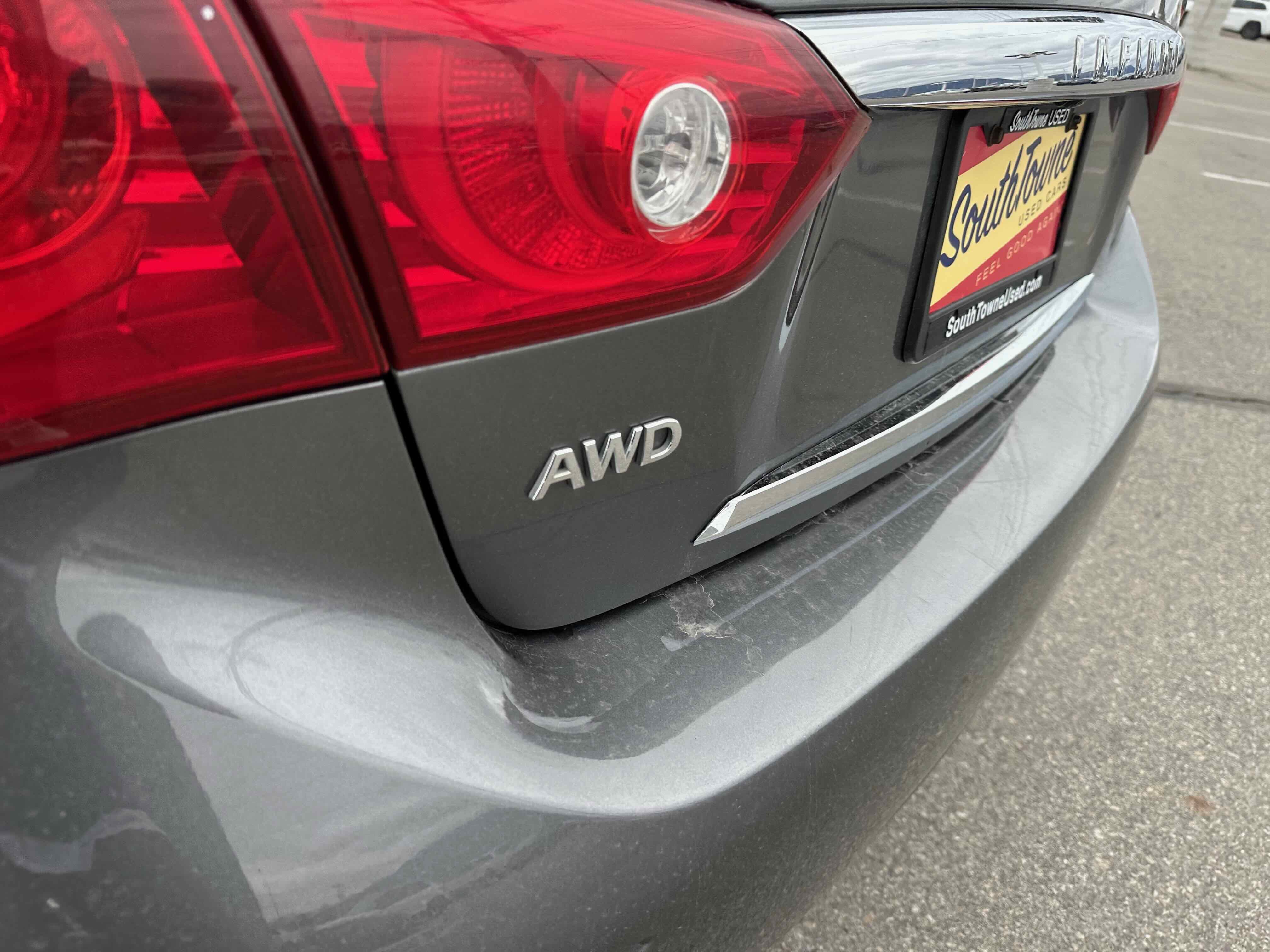 2015 INFINITI Q50 Premium