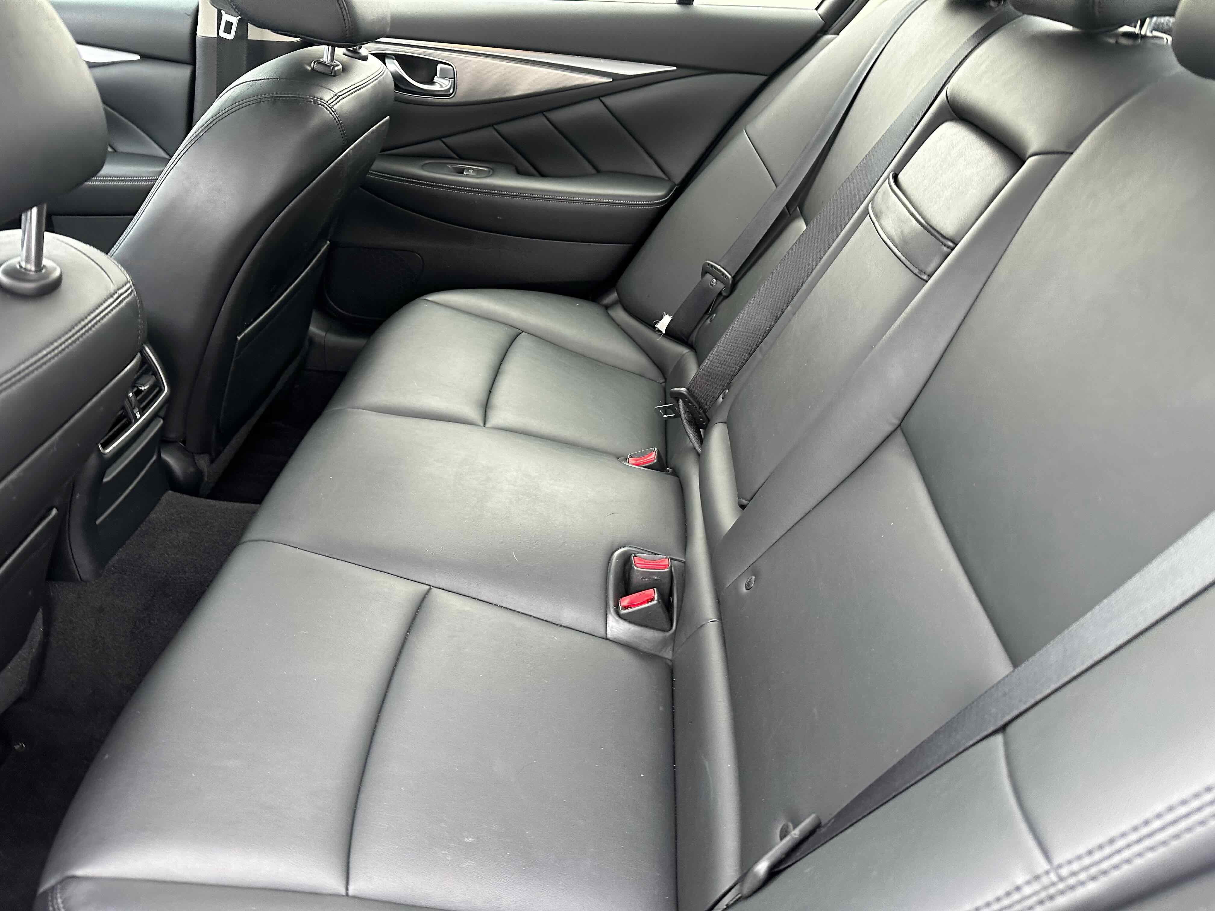 2015 INFINITI Q50 Premium