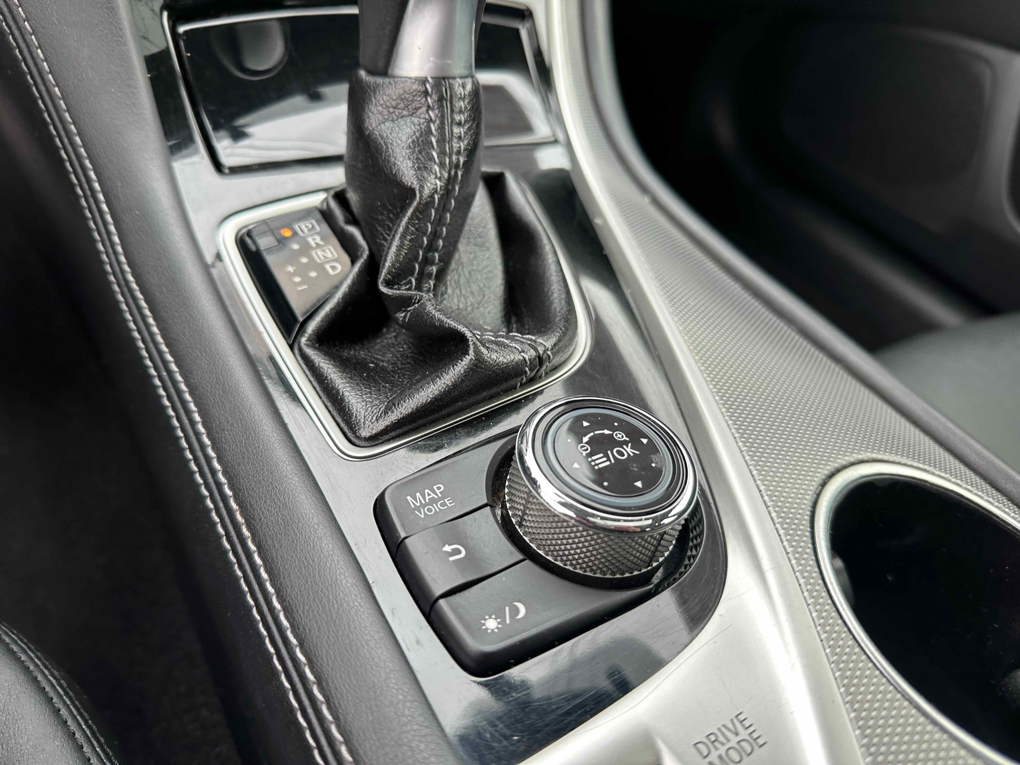 2015 INFINITI Q50 Premium