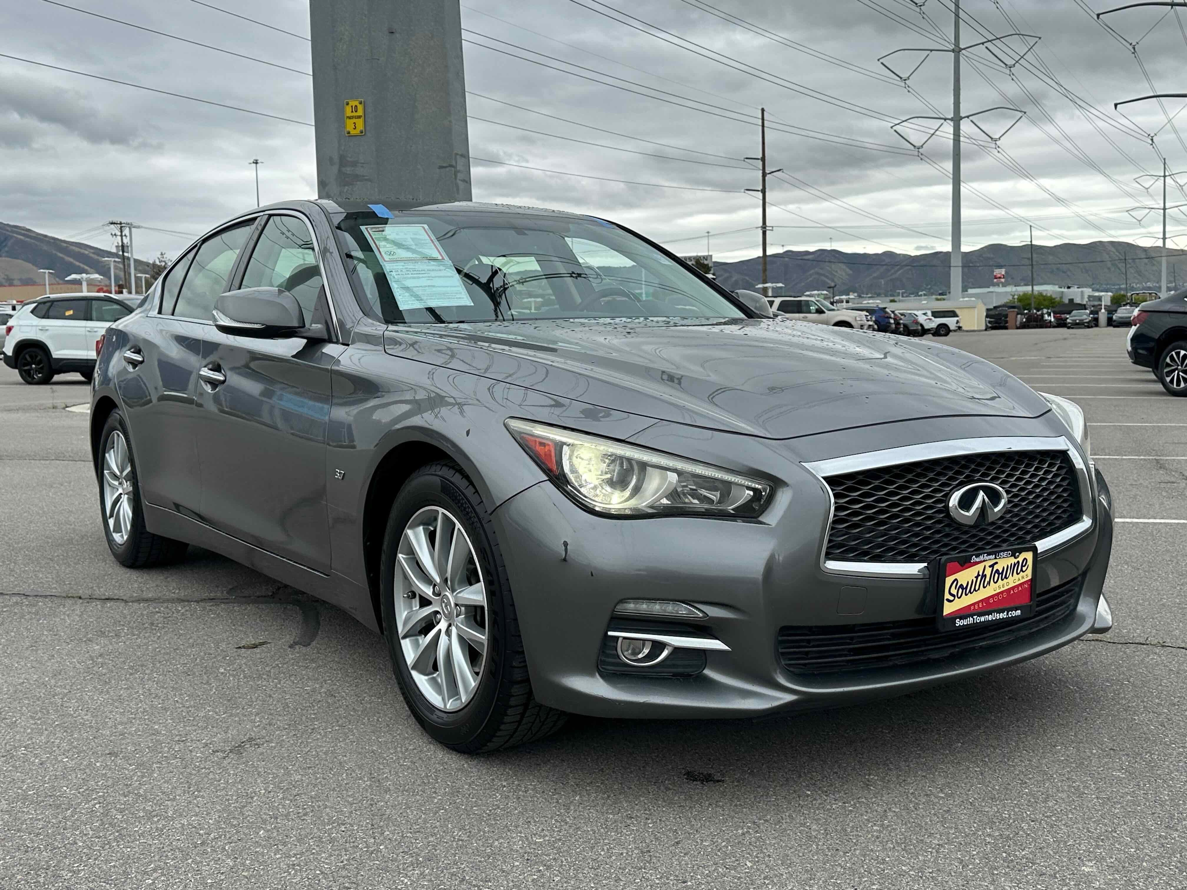 2015 INFINITI Q50 Premium