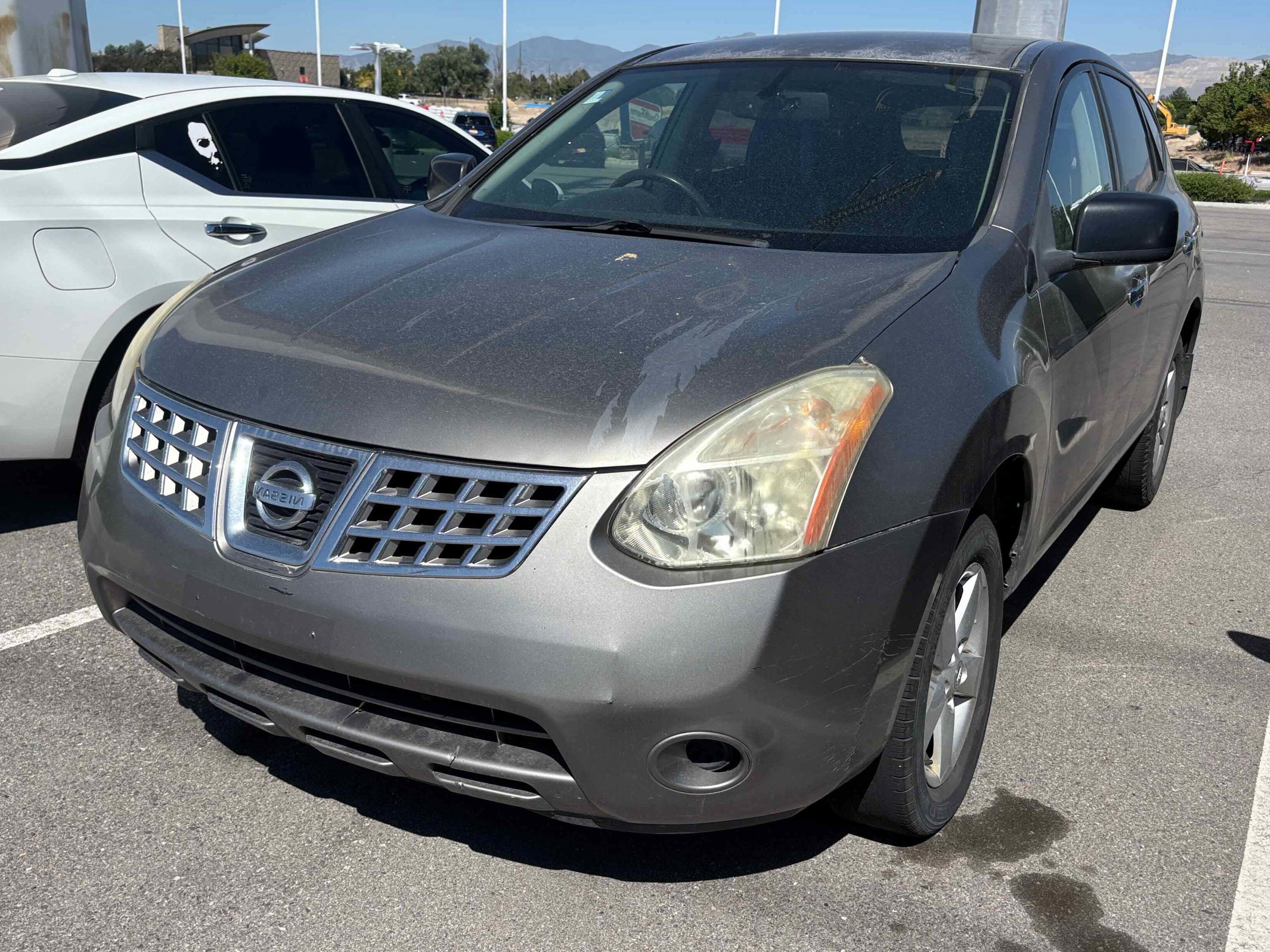 2010 Nissan Rogue S FWD's photo