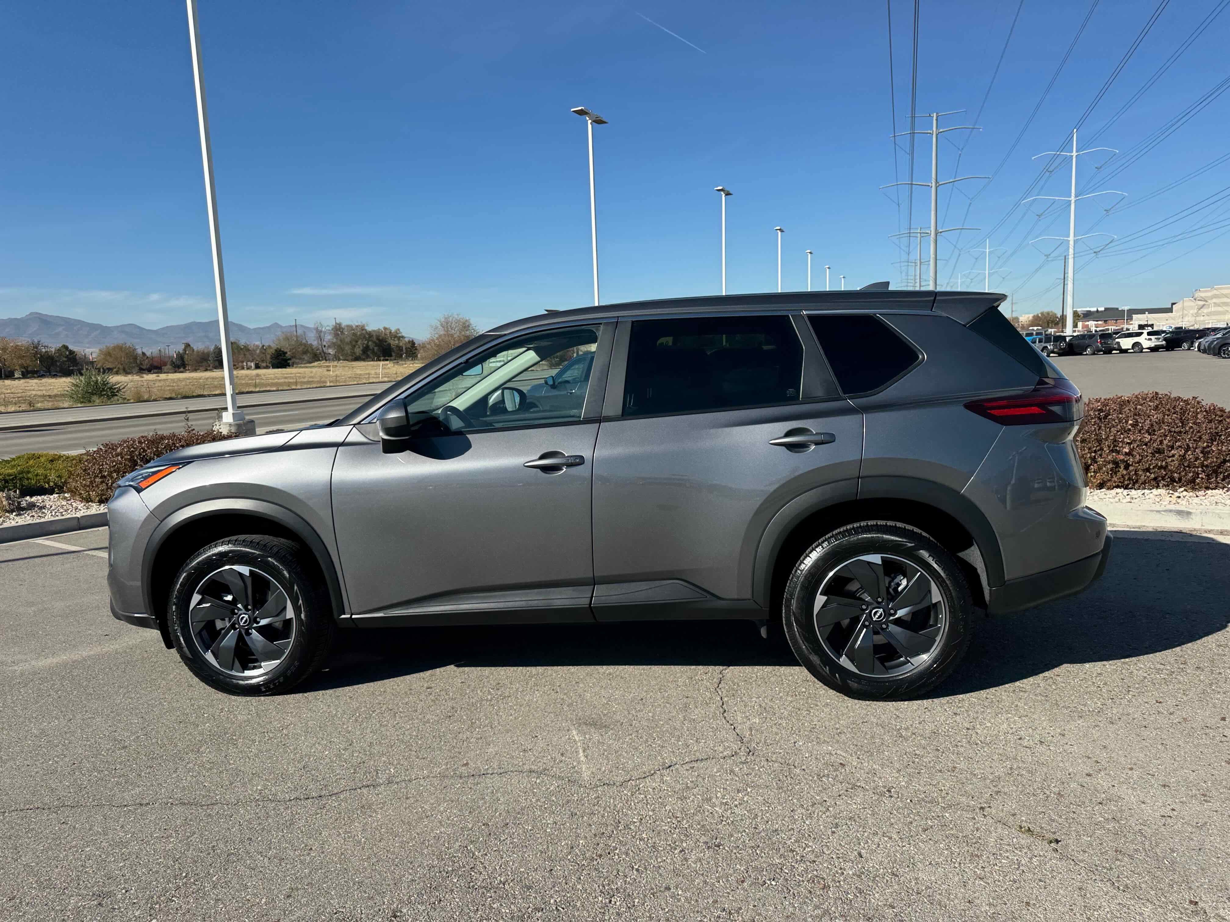 2024 Nissan Rogue SV