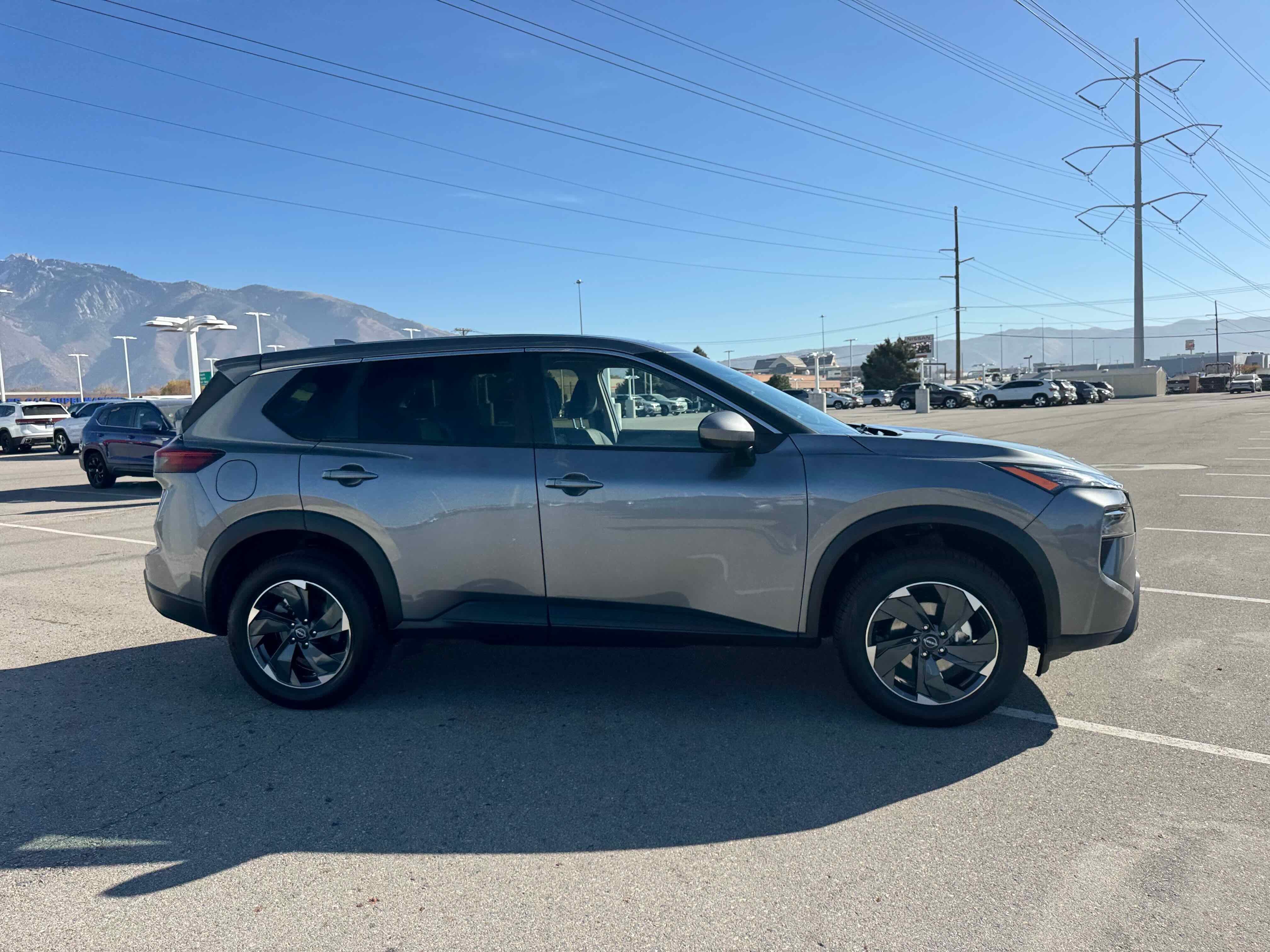 2024 Nissan Rogue SV