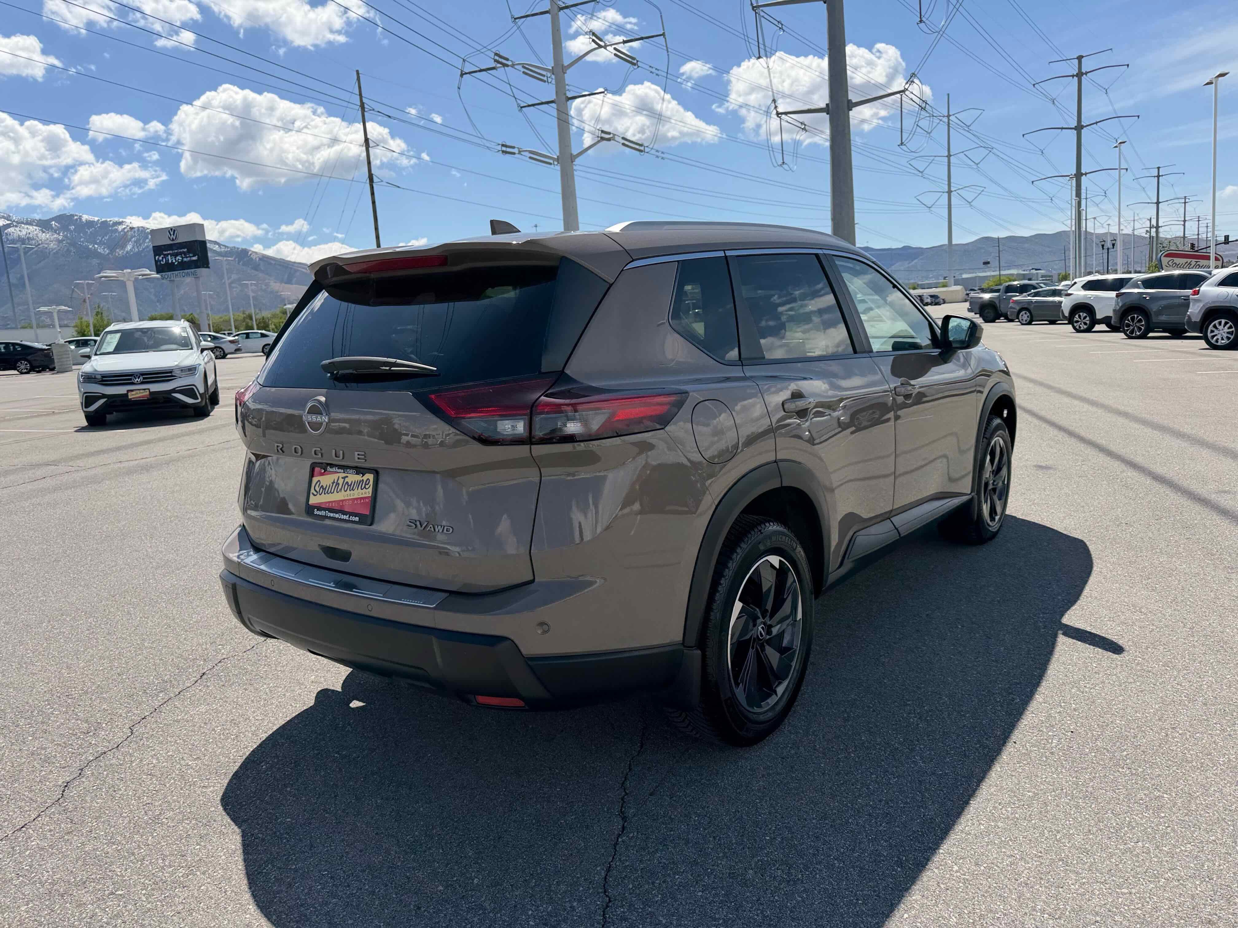 2024 Nissan Rogue SV