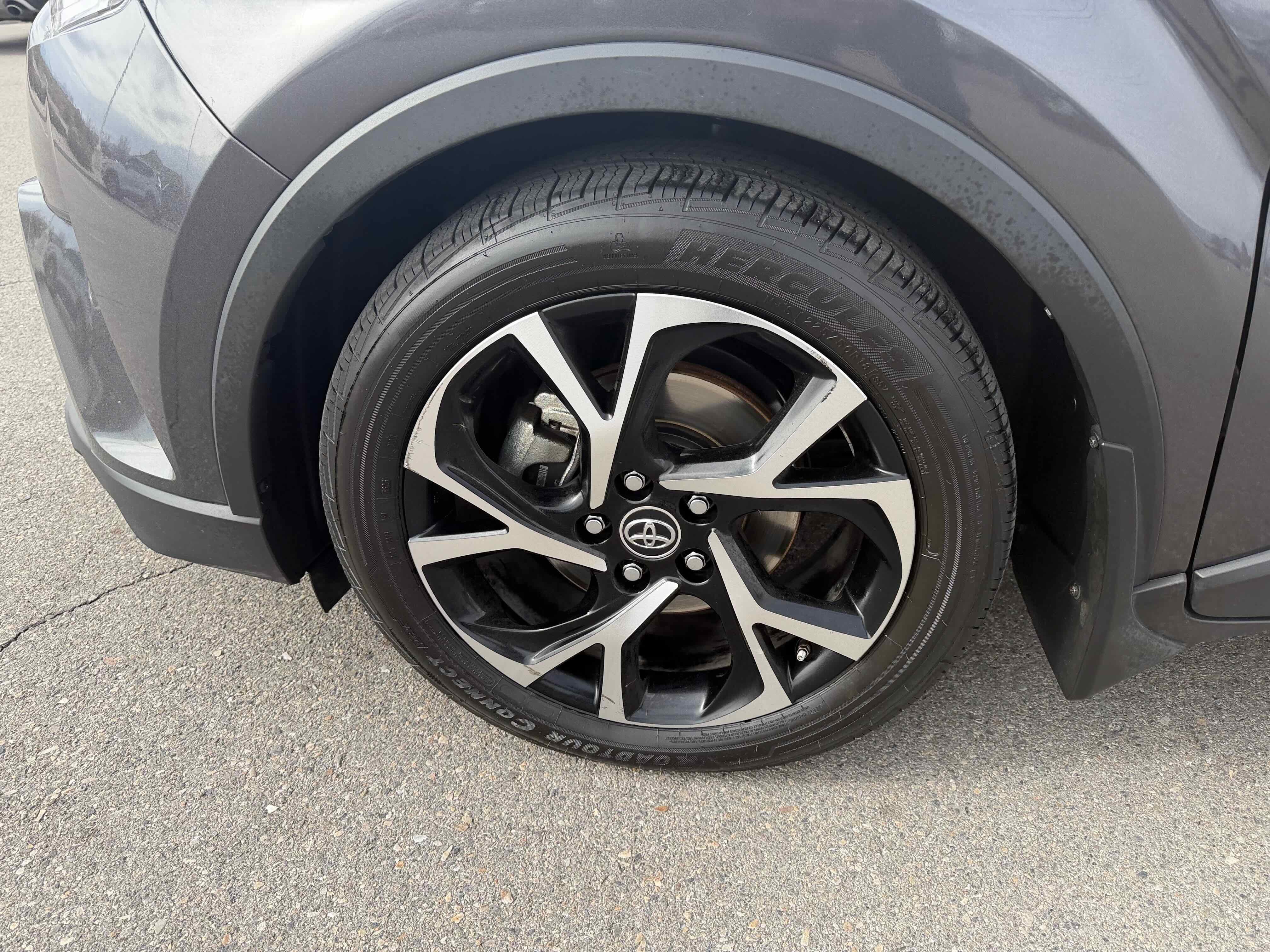 2019 Toyota C-HR XLE