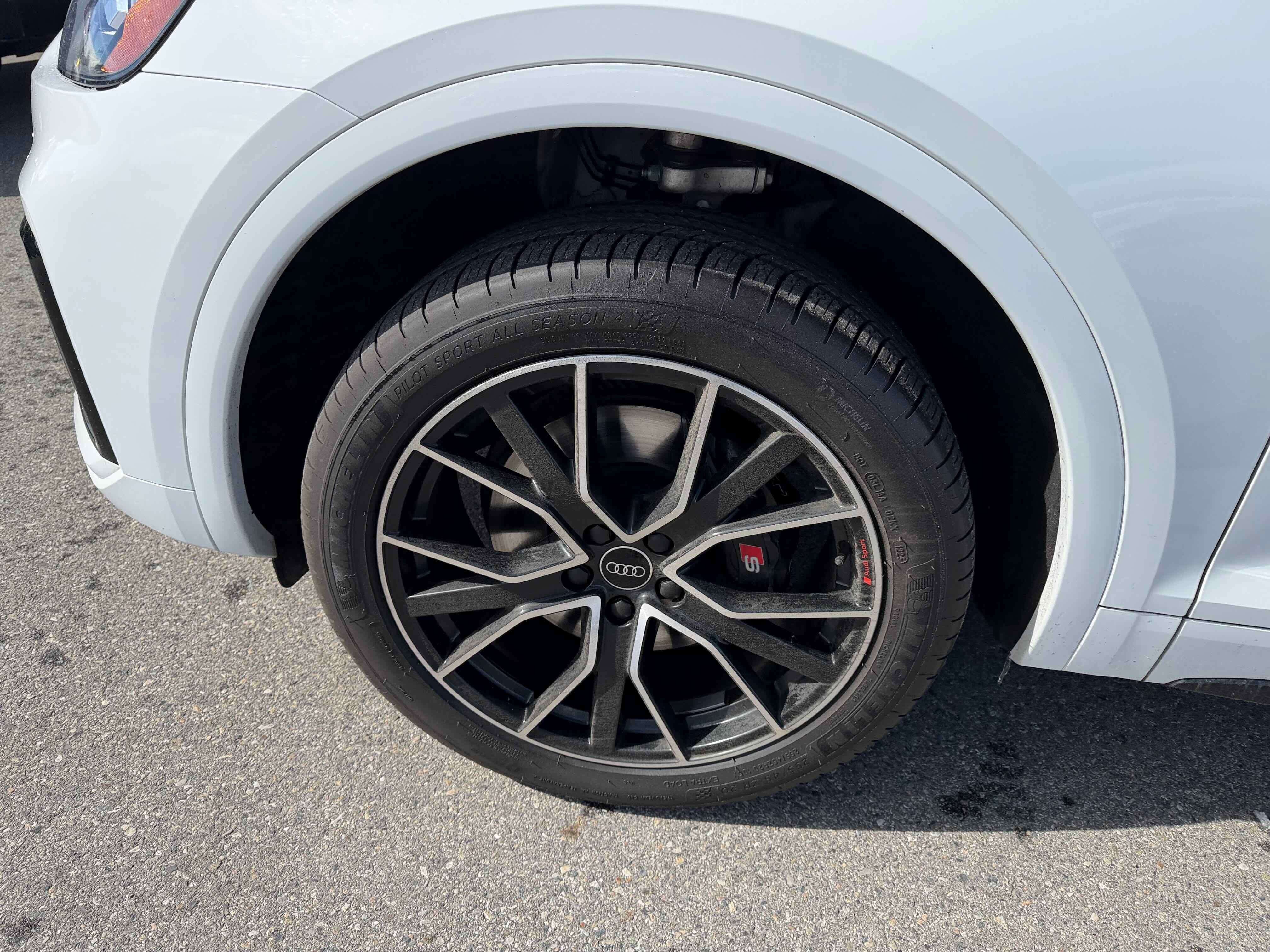 2023 Audi SQ5 Premium Plus