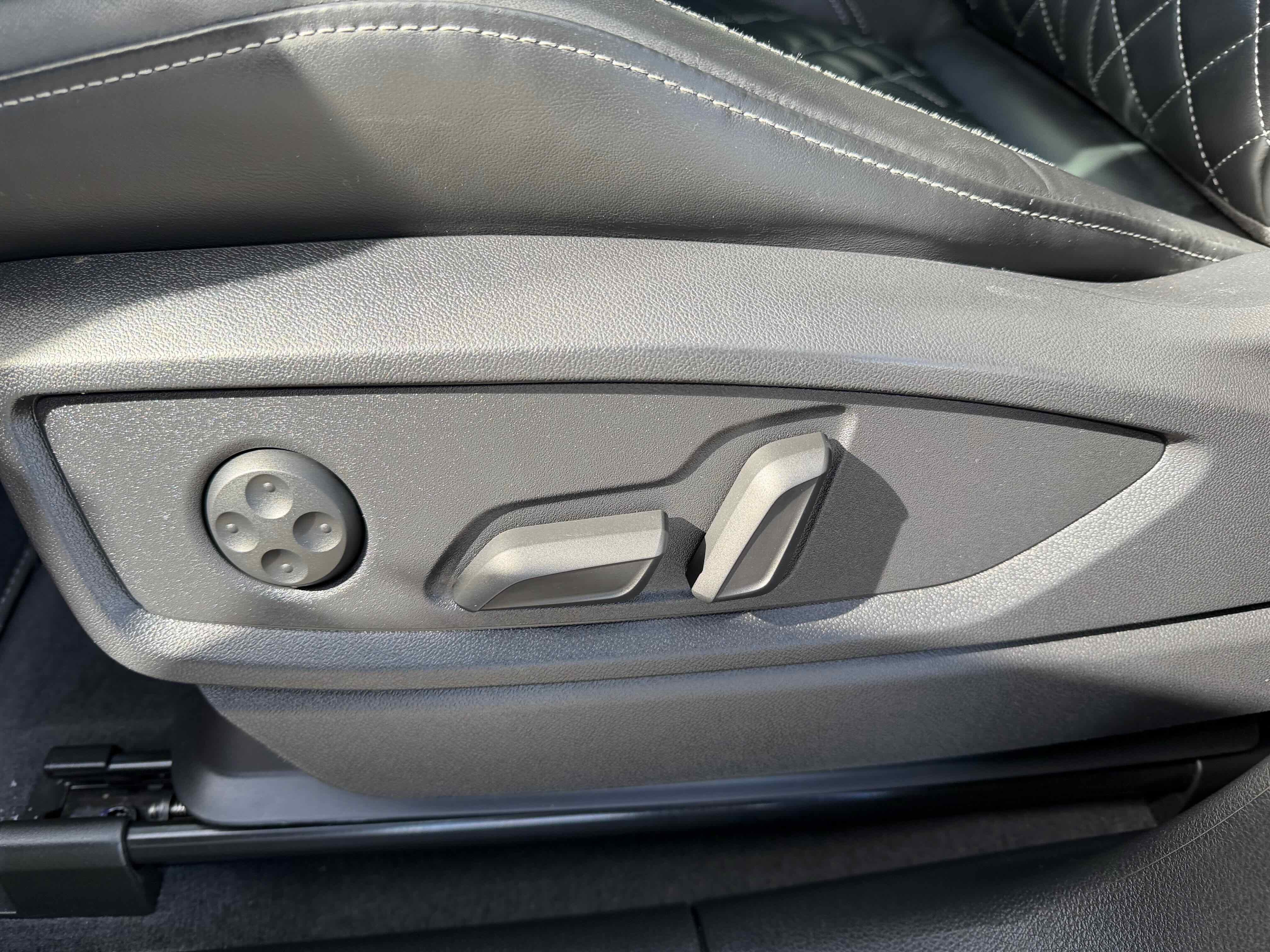 2023 Audi SQ5 Premium Plus