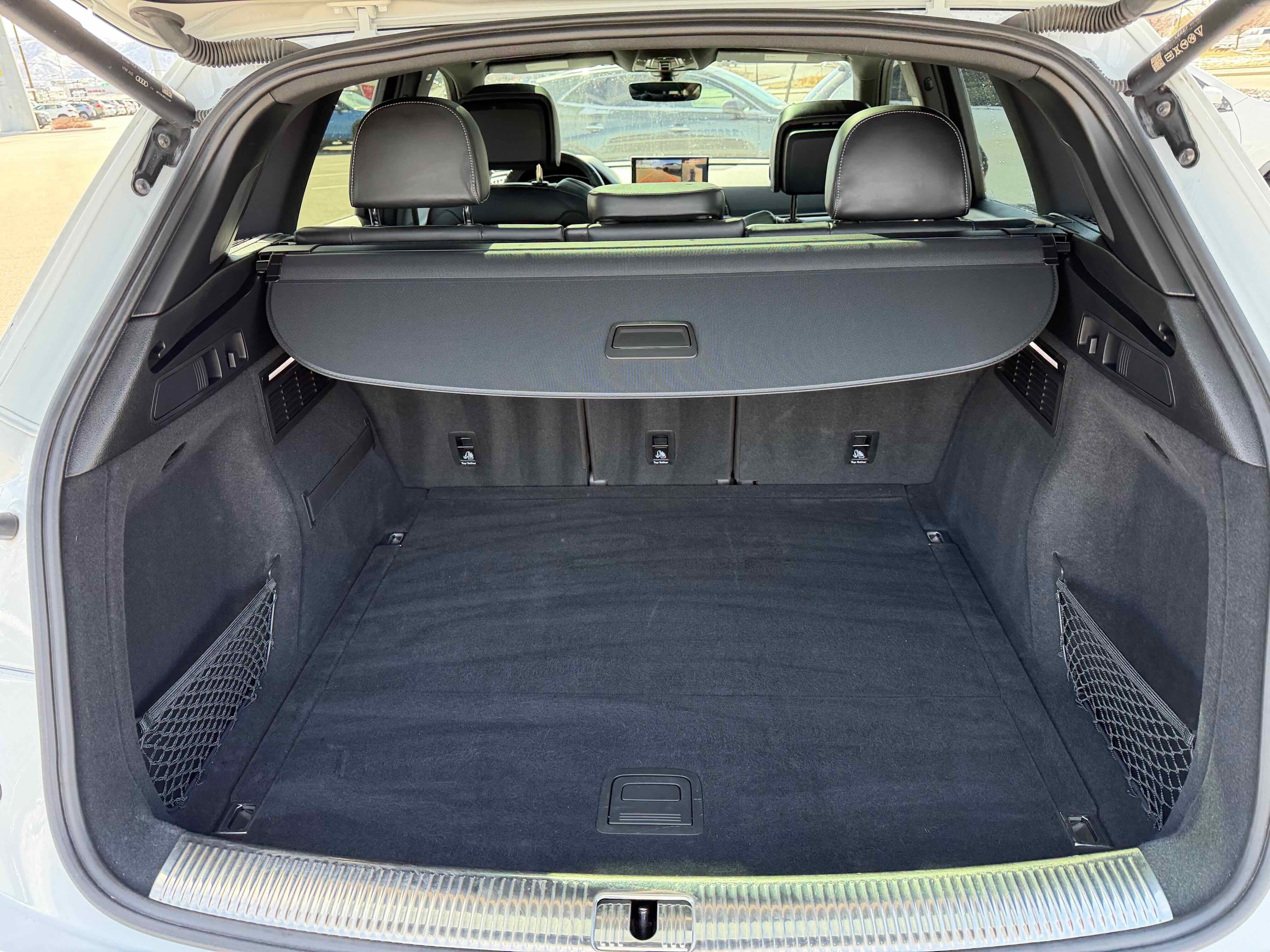 2023 Audi SQ5 Premium Plus