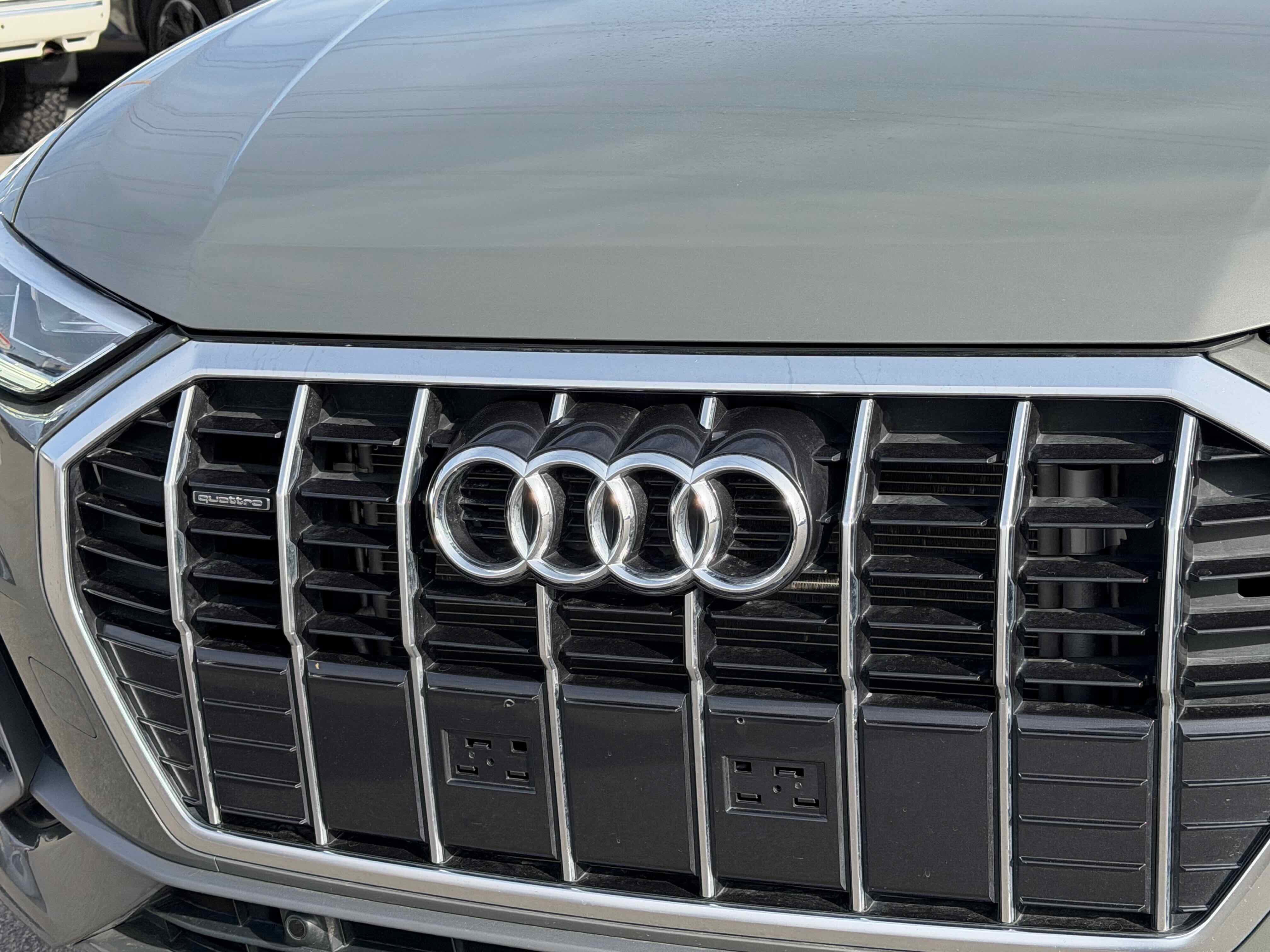 2023 Audi Q3 S line Premium