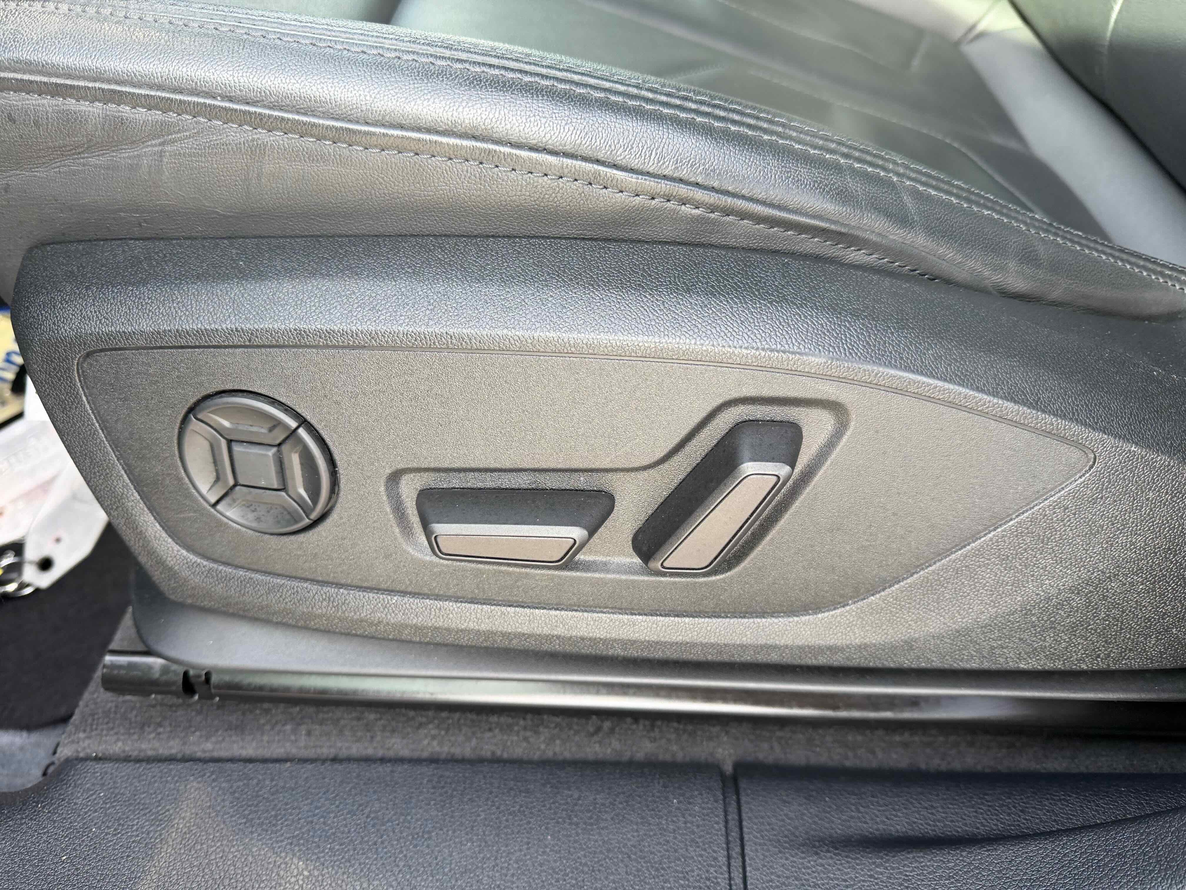 2023 Audi Q3 S line Premium