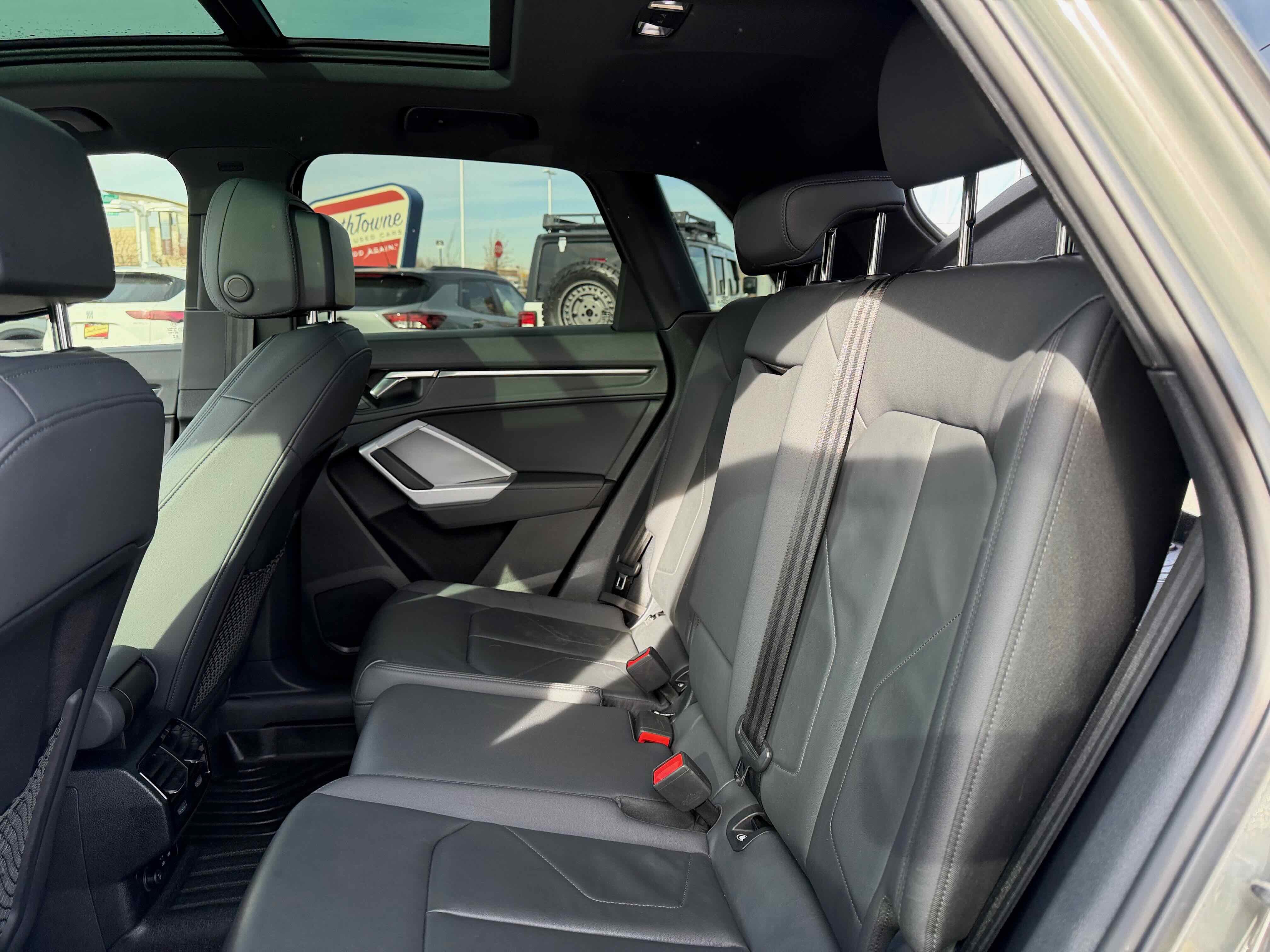 2023 Audi Q3 S line Premium