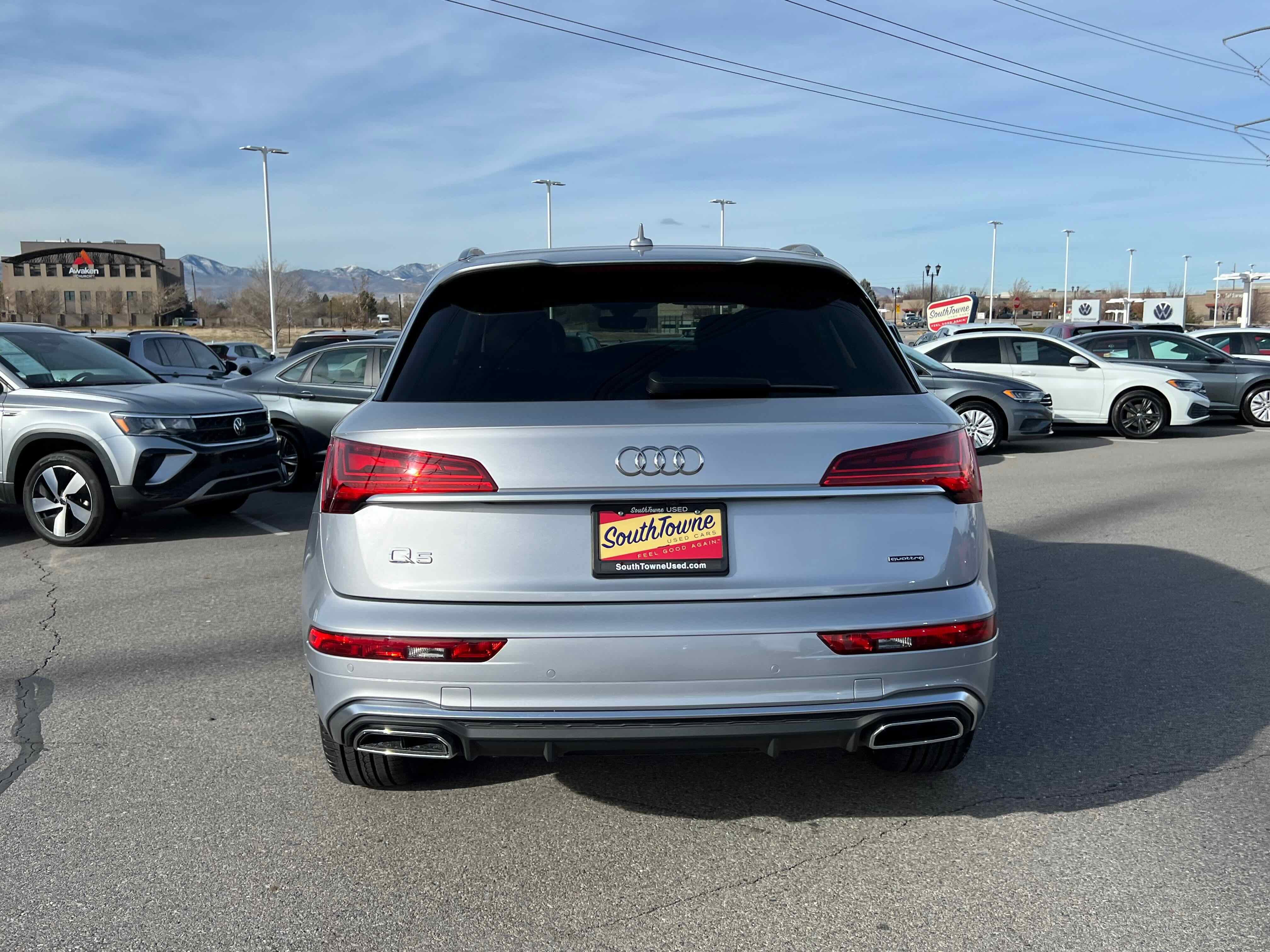 2022 Audi Q5 S line Premium Plus