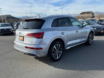 2022 Audi Q5 S line Premium Plus