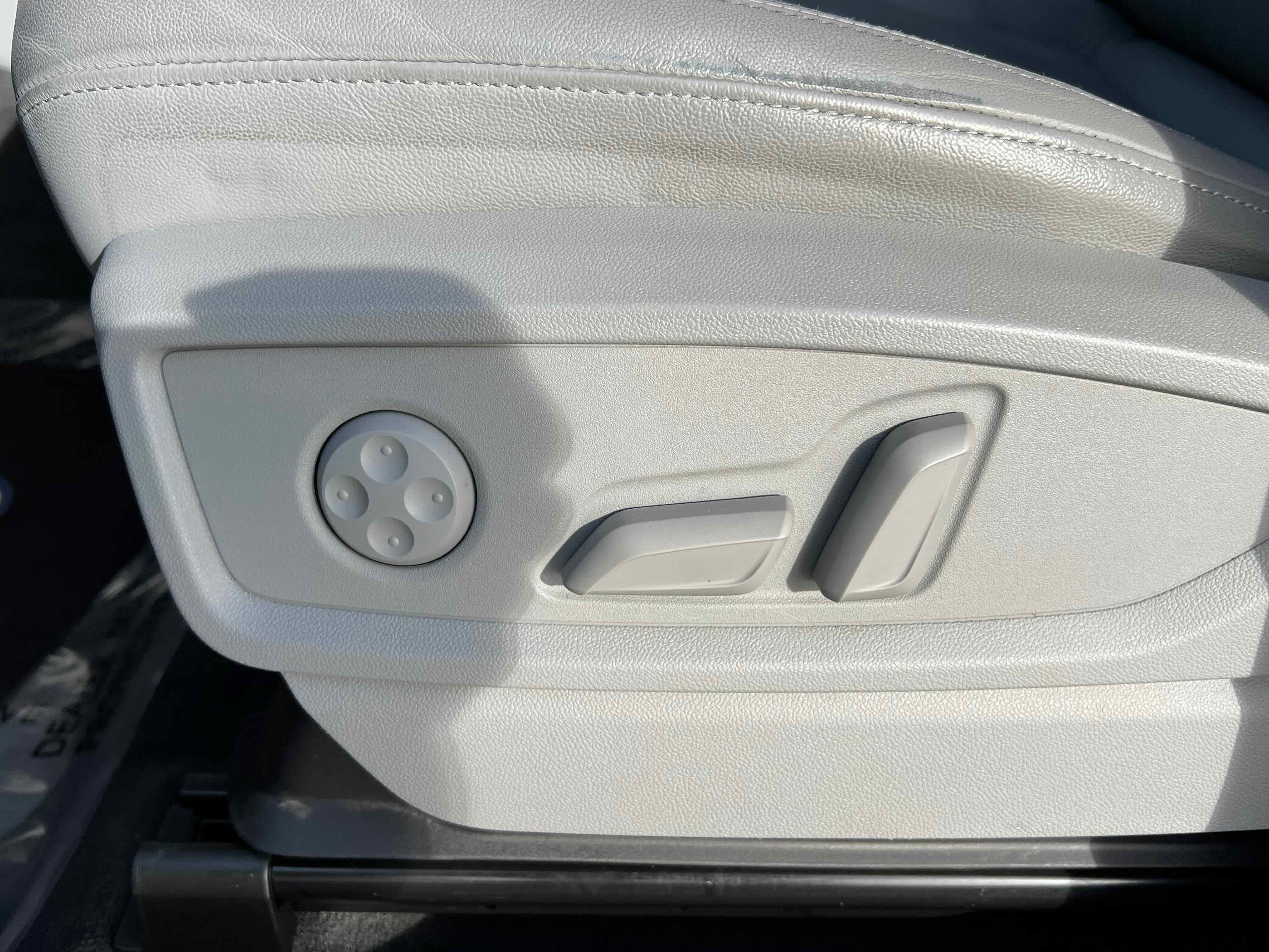 2022 Audi Q5 S line Premium Plus