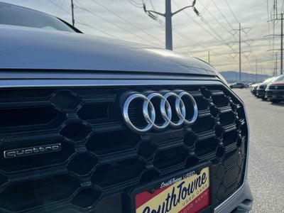 2022 Audi Q5 S line Premium Plus