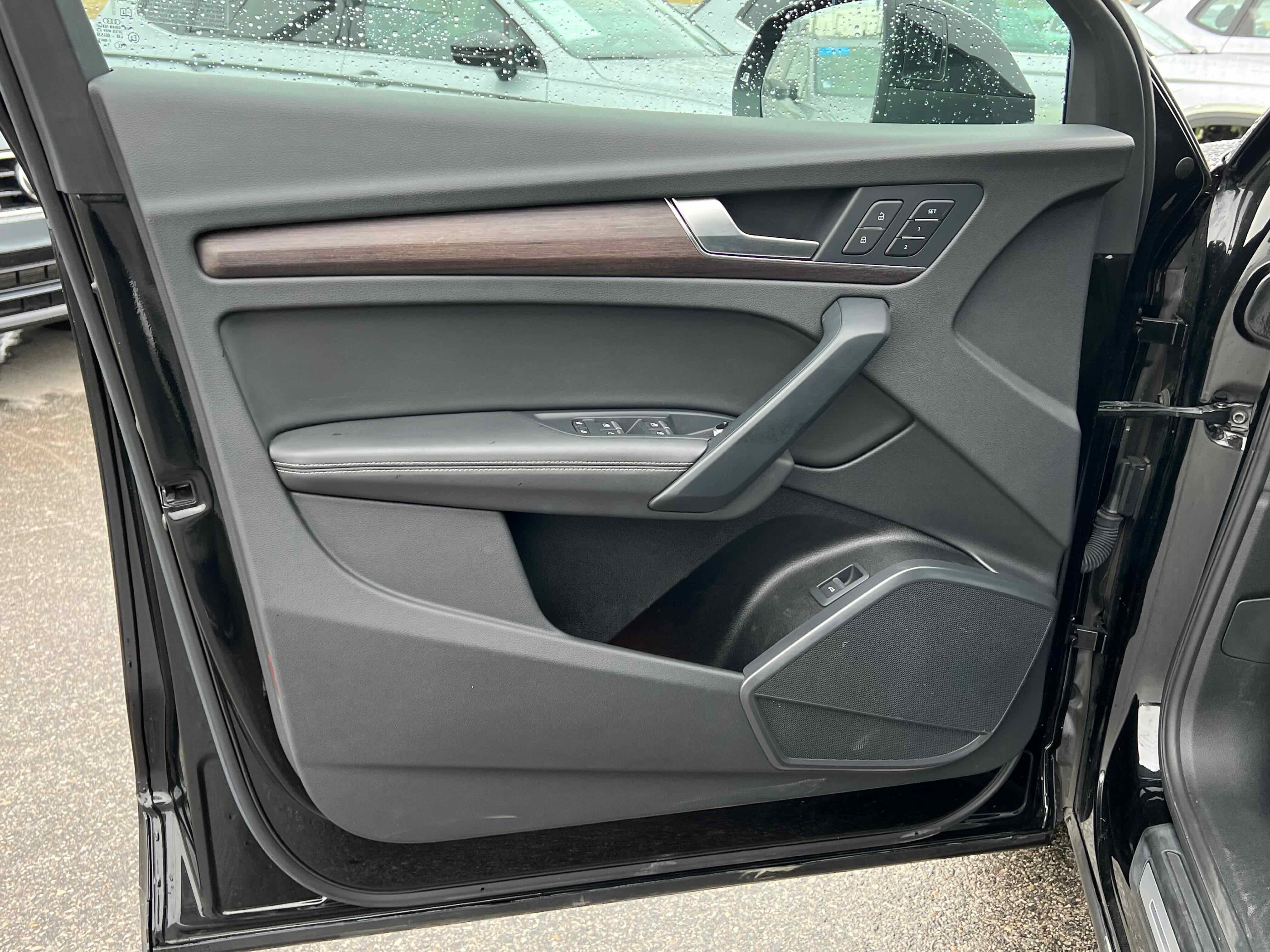 2022 Audi Q5 S line Premium Plus