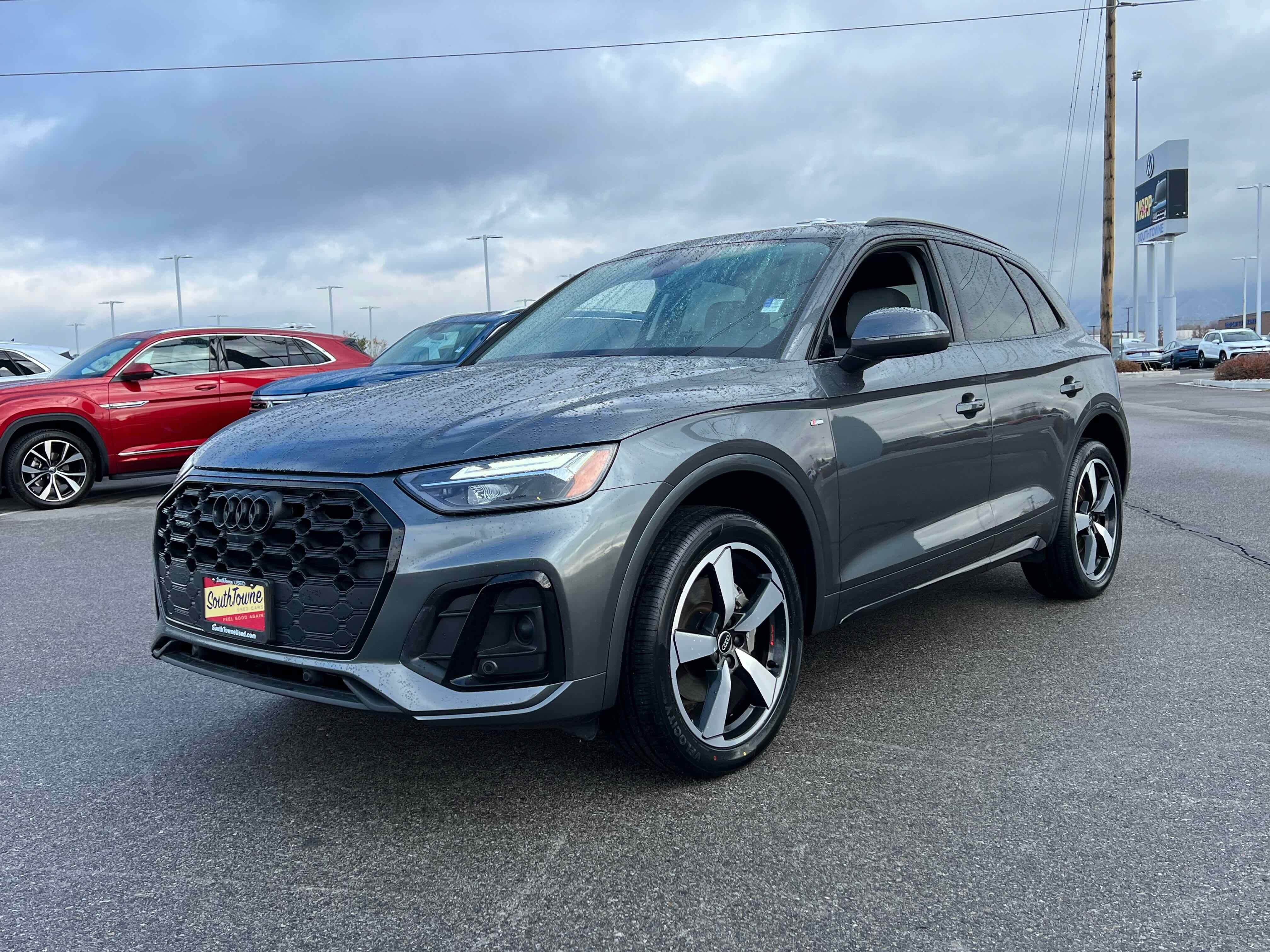 2022 Audi Q5 S line Premium Plus