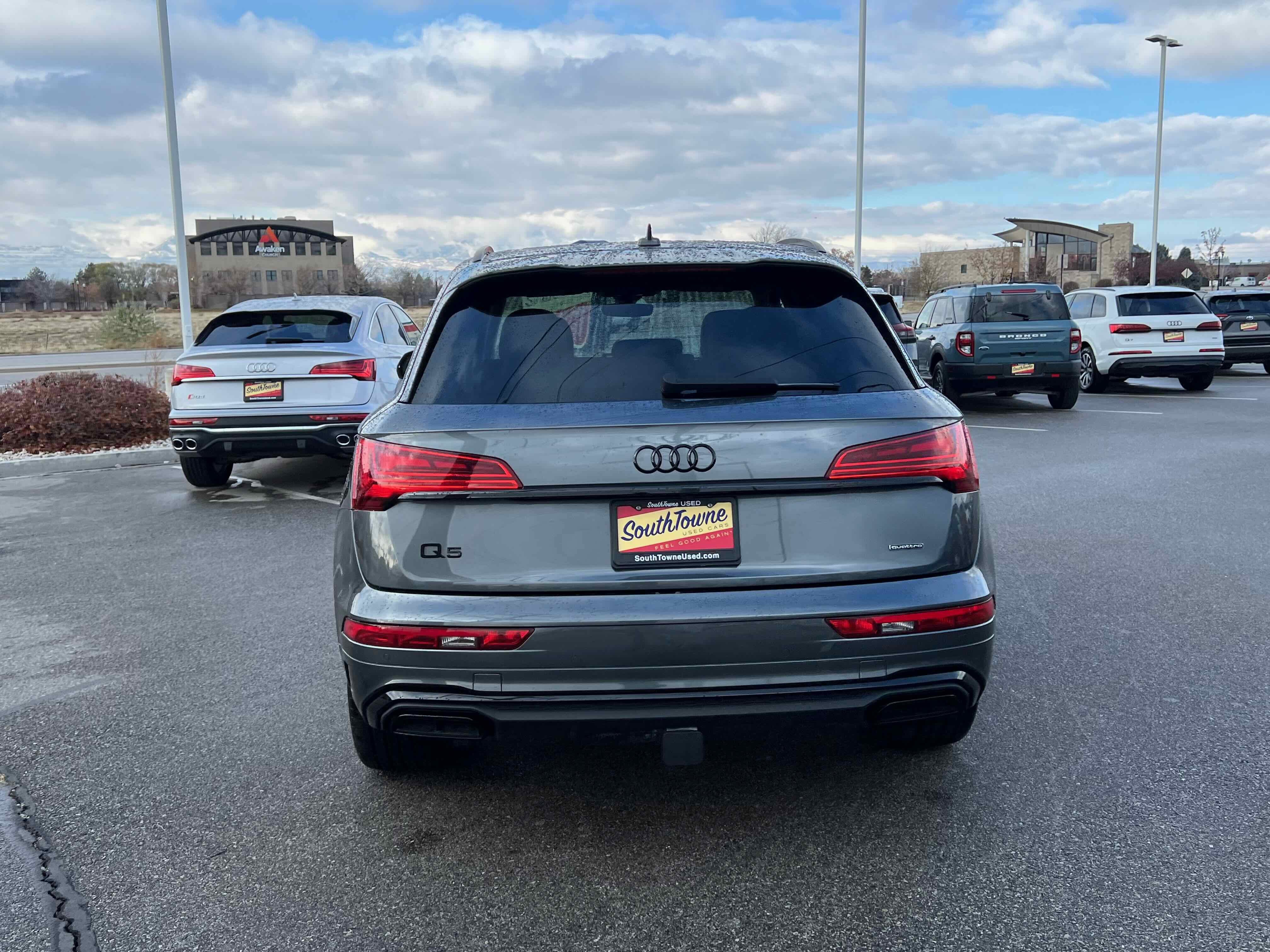 2022 Audi Q5 S line Premium Plus