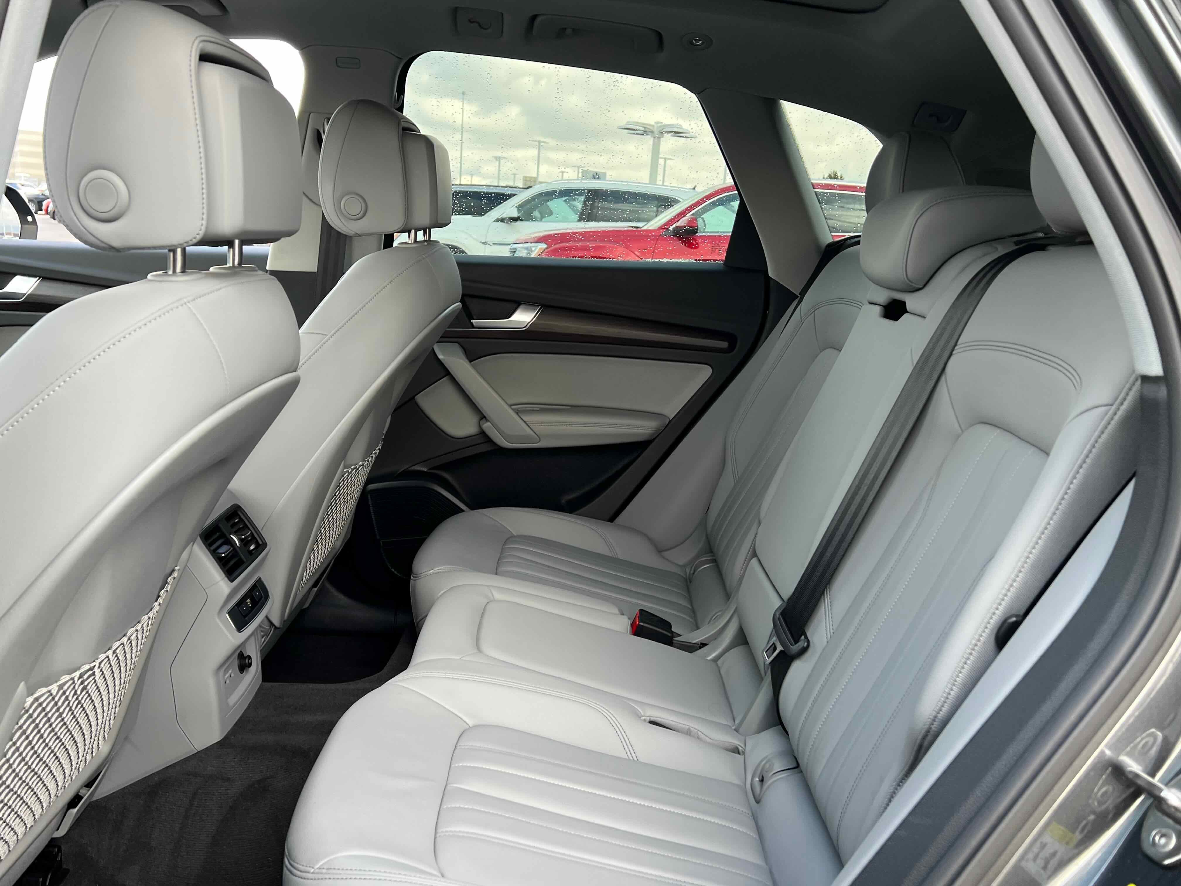 2022 Audi Q5 S line Premium Plus