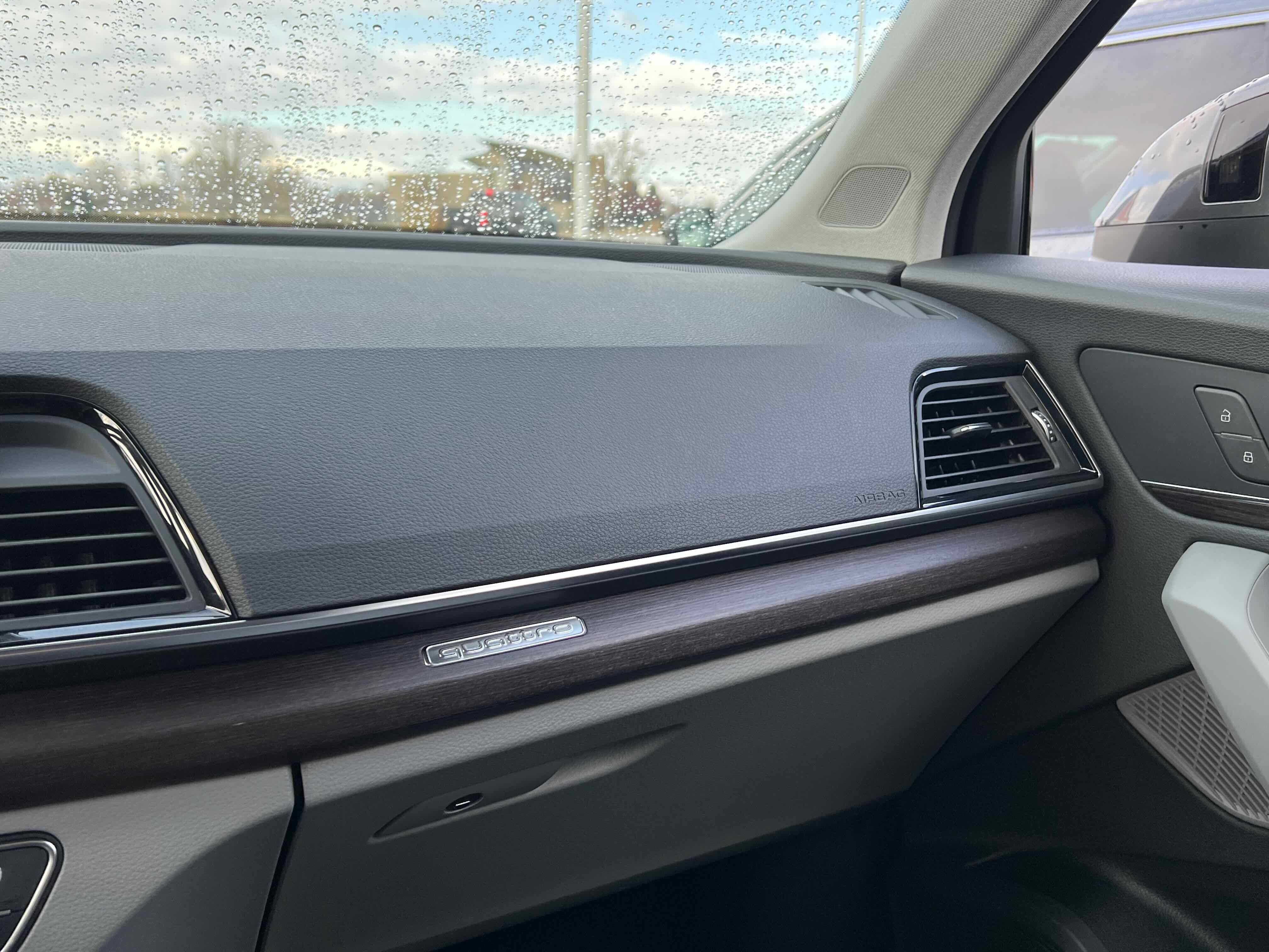 2022 Audi Q5 S line Premium Plus