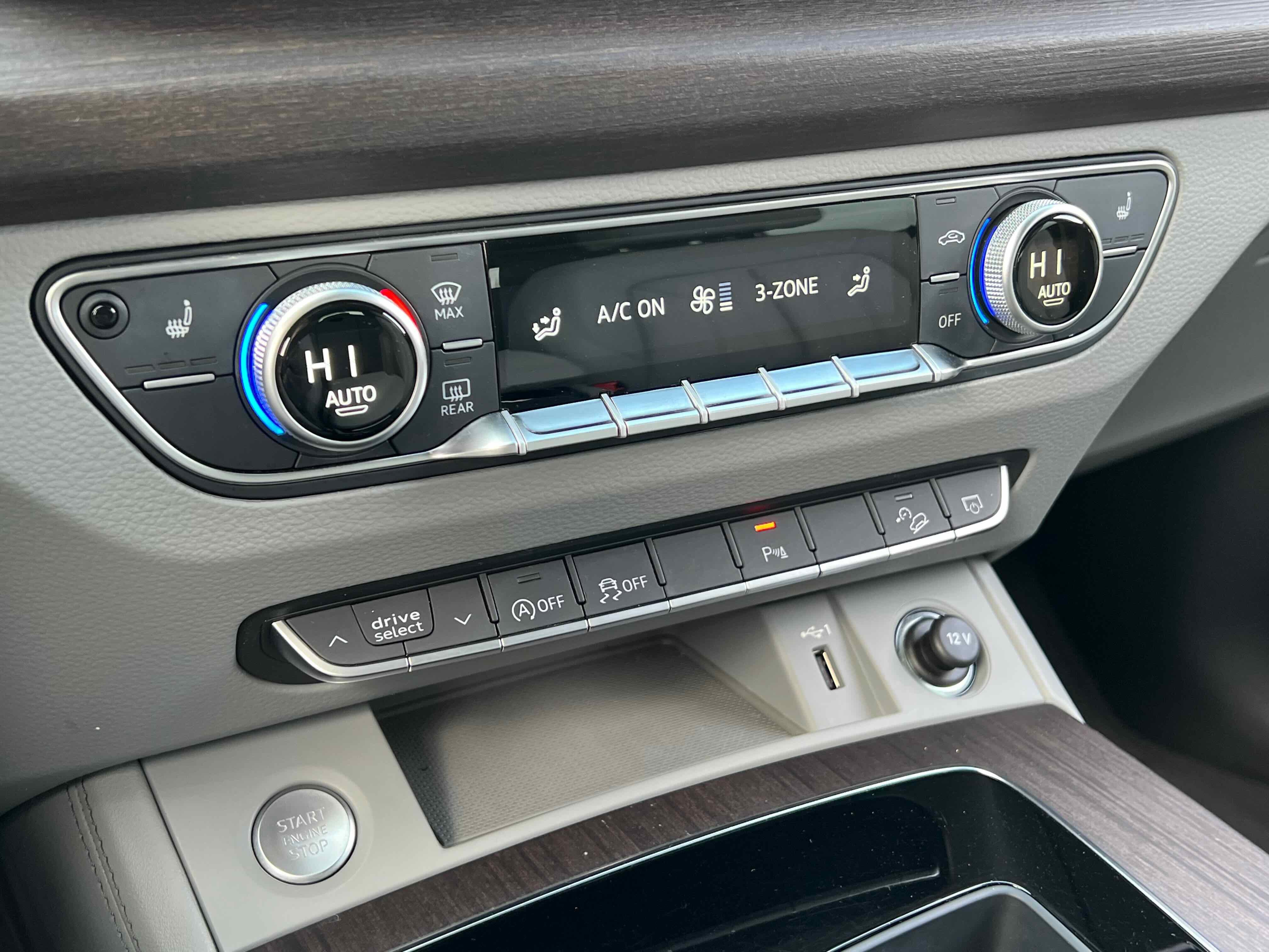 2022 Audi Q5 S line Premium Plus