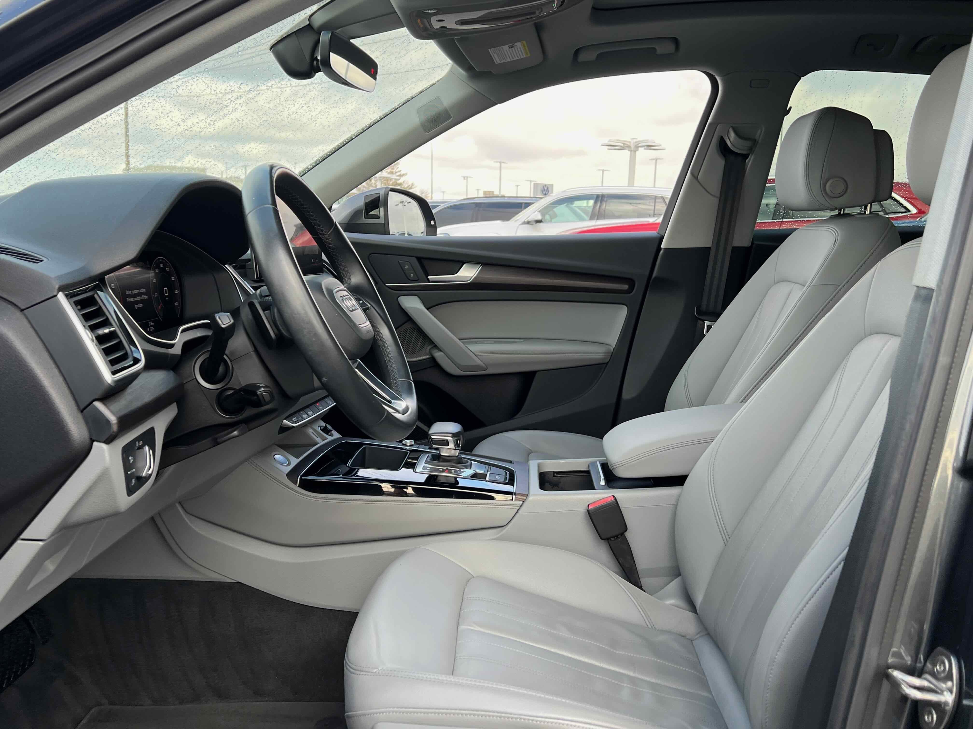 2022 Audi Q5 S line Premium Plus