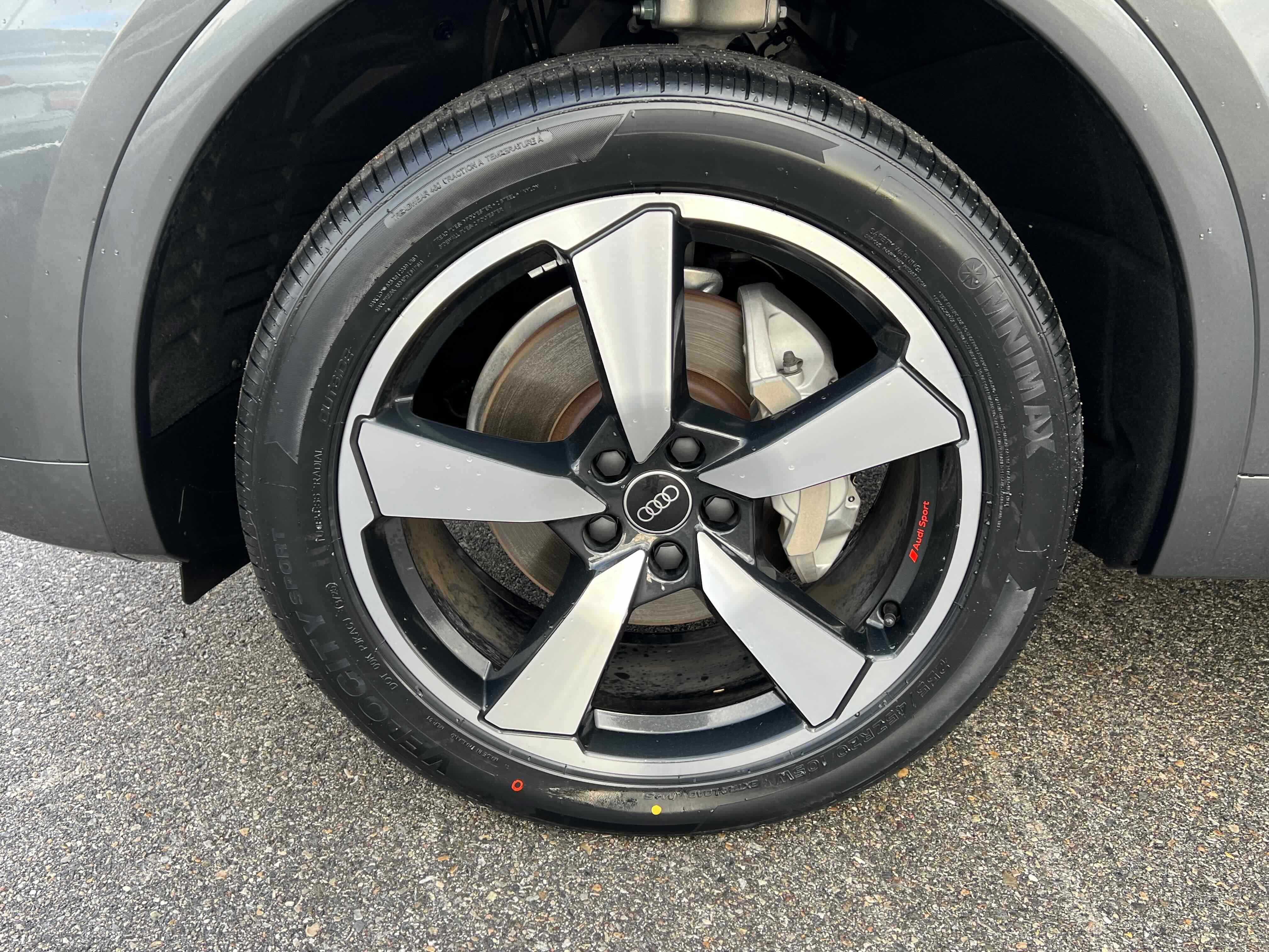 2022 Audi Q5 S line Premium Plus