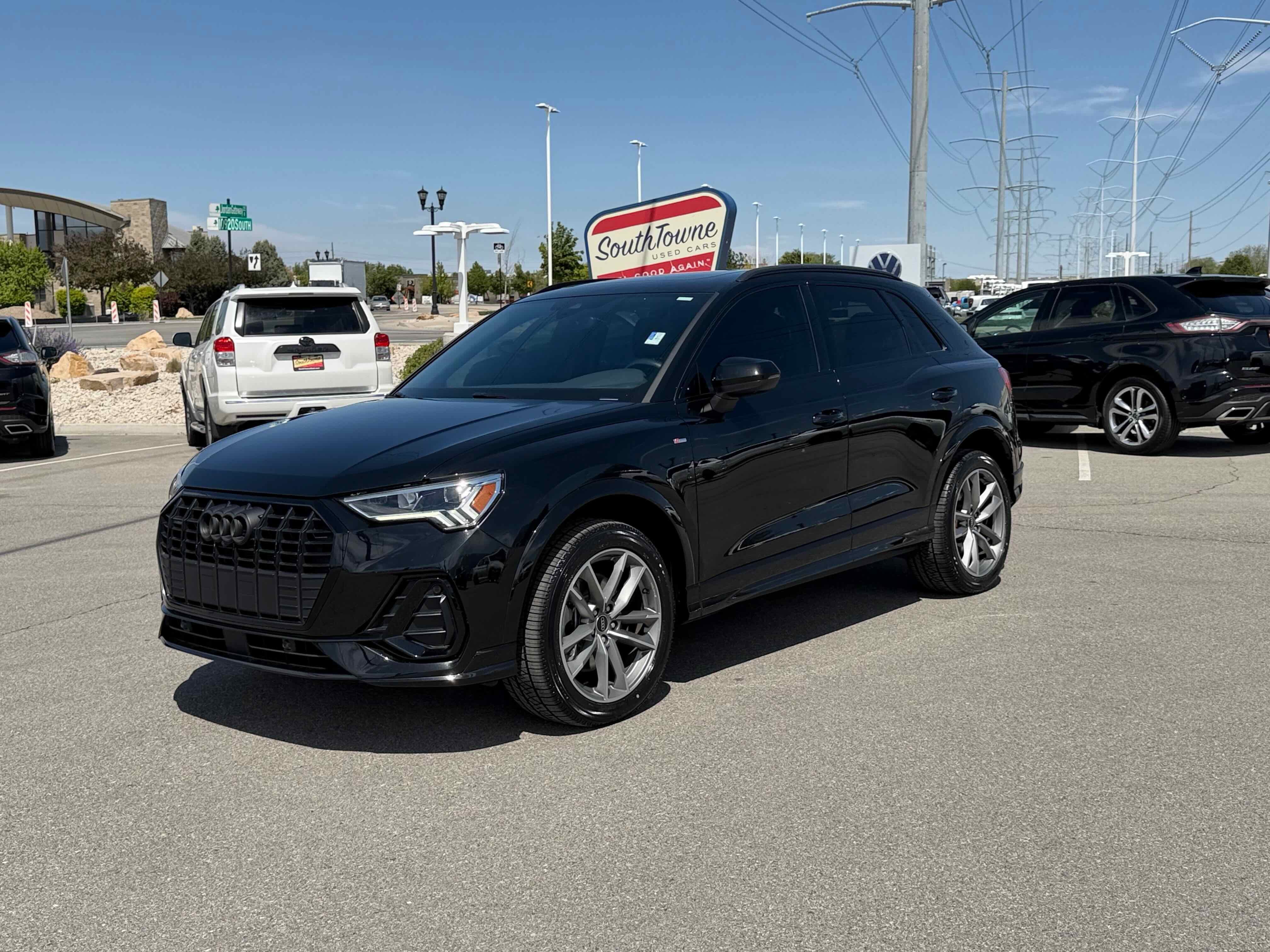 2023 Audi Q3 45 TFSI S Line Premium Plus quattro's photo
