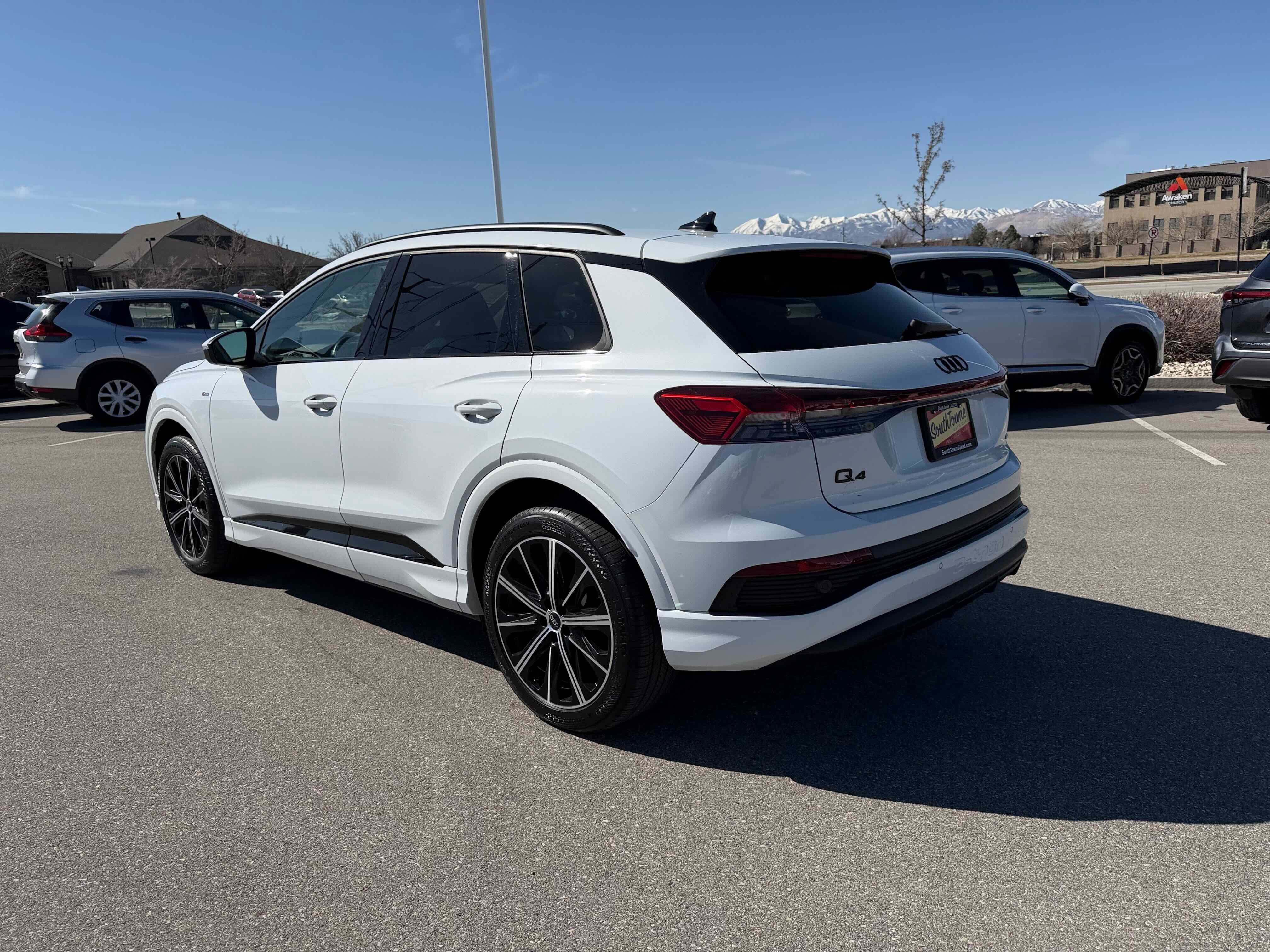 2022 Audi Q4 e-tron Premium Plus