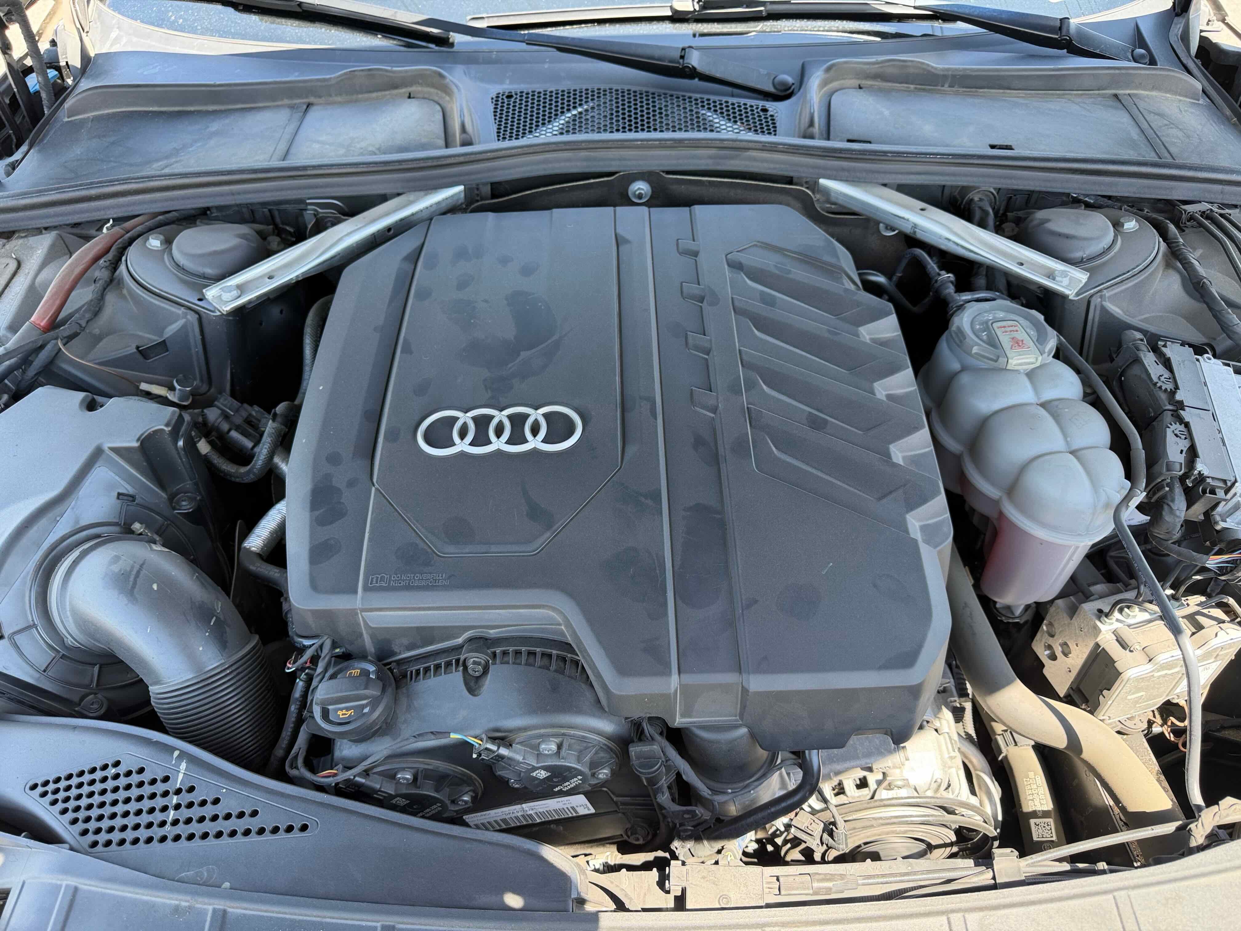 2023 Audi A4 Sedan S line Premium Plus