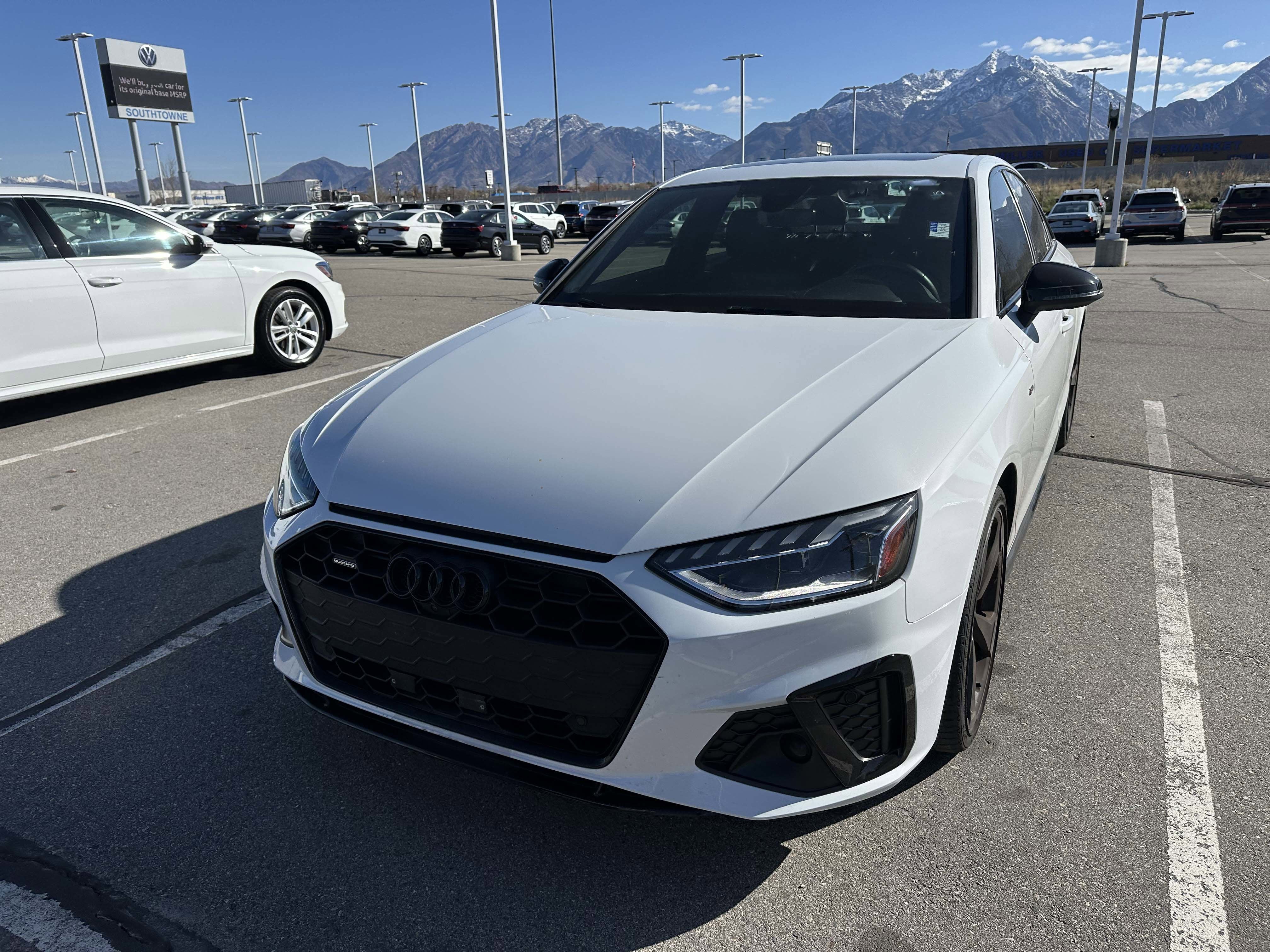 2022 Audi A4 Sedan S line Premium Plus