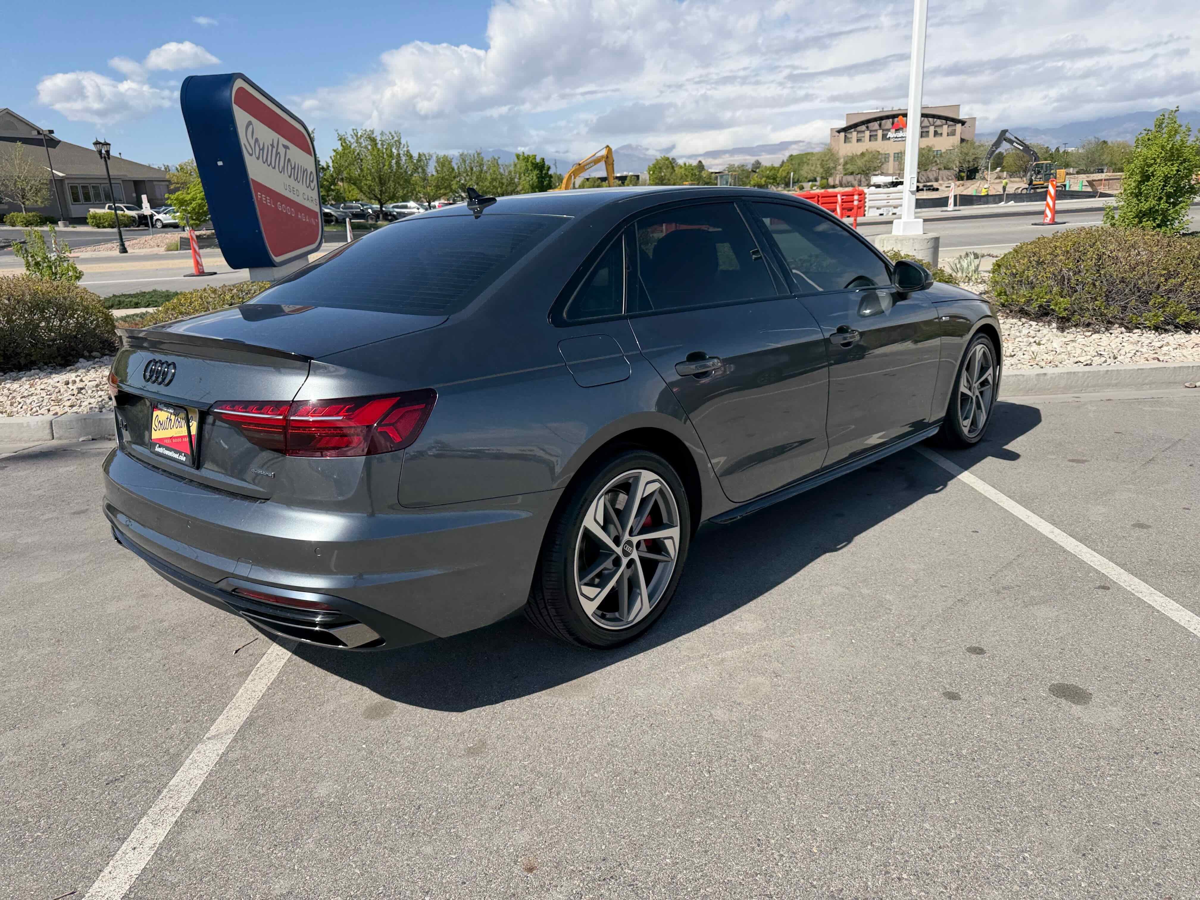 2023 Audi A4 Sedan S line Premium Plus