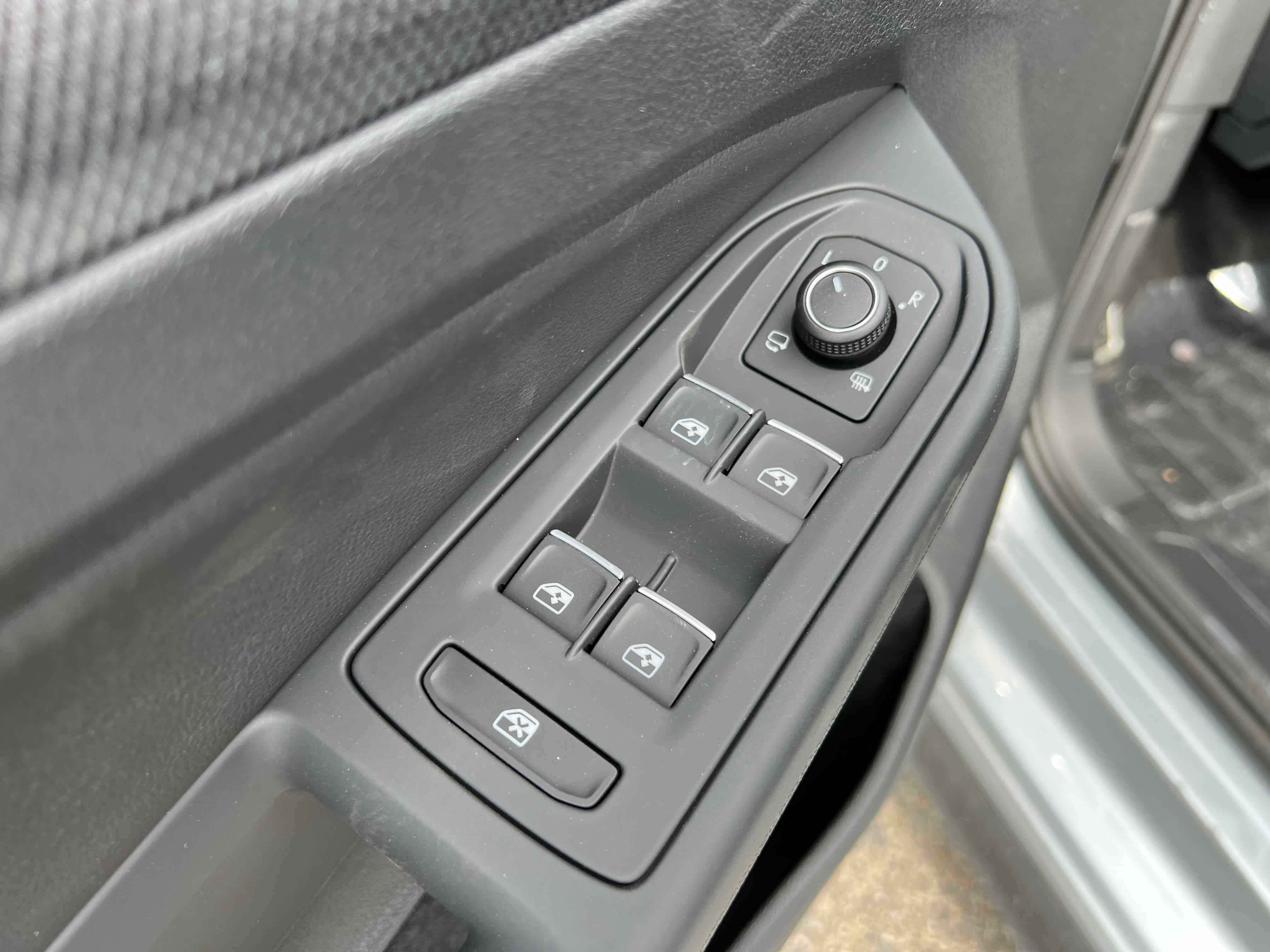 2025 Volkswagen Golf GTI SE