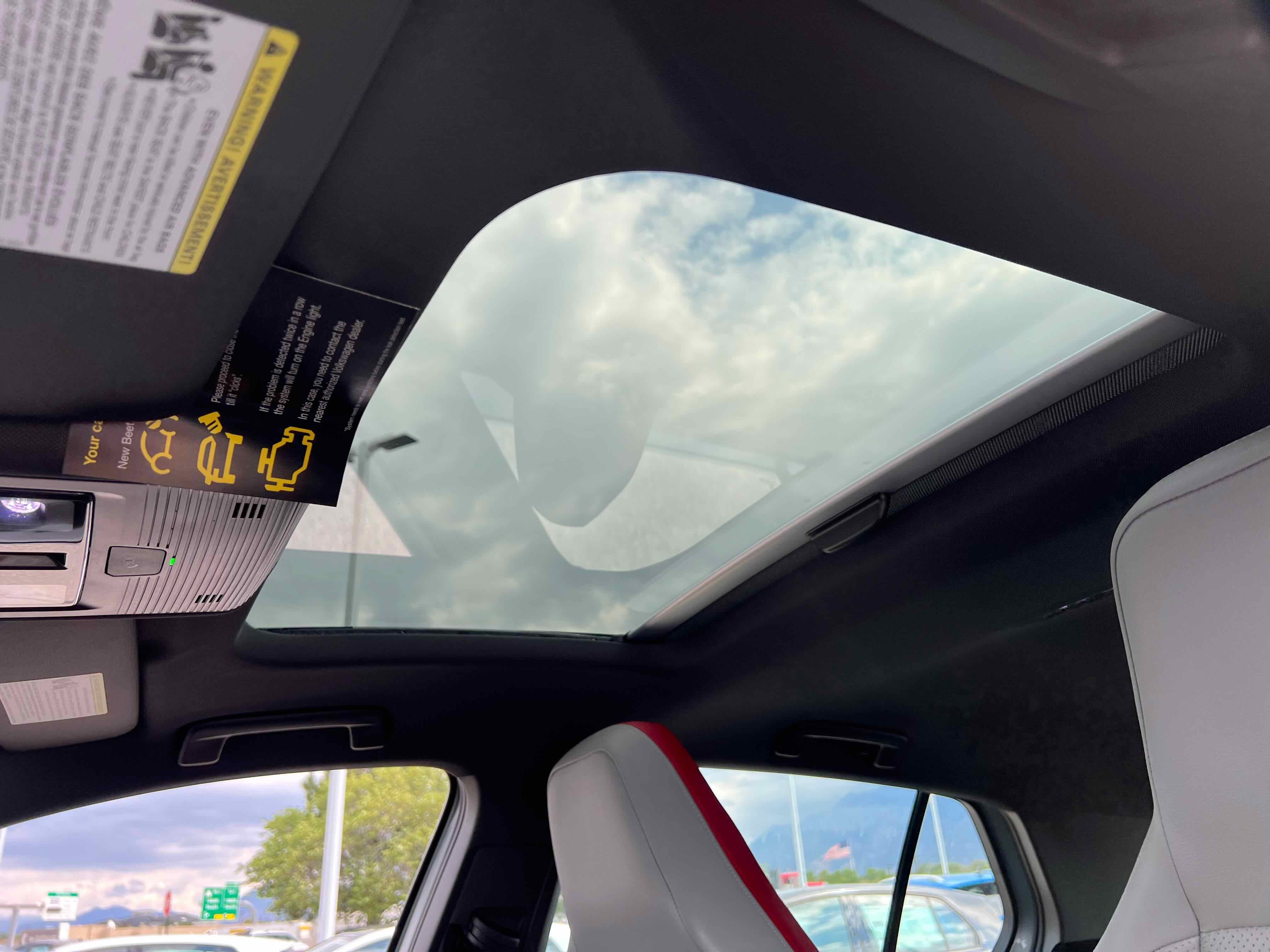 2025 Volkswagen Golf GTI SE