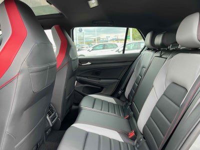 2025 Volkswagen Golf GTI SE