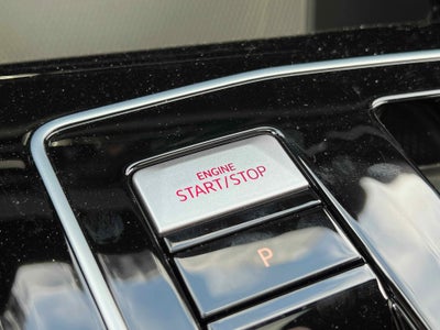 2025 Volkswagen Golf GTI SE