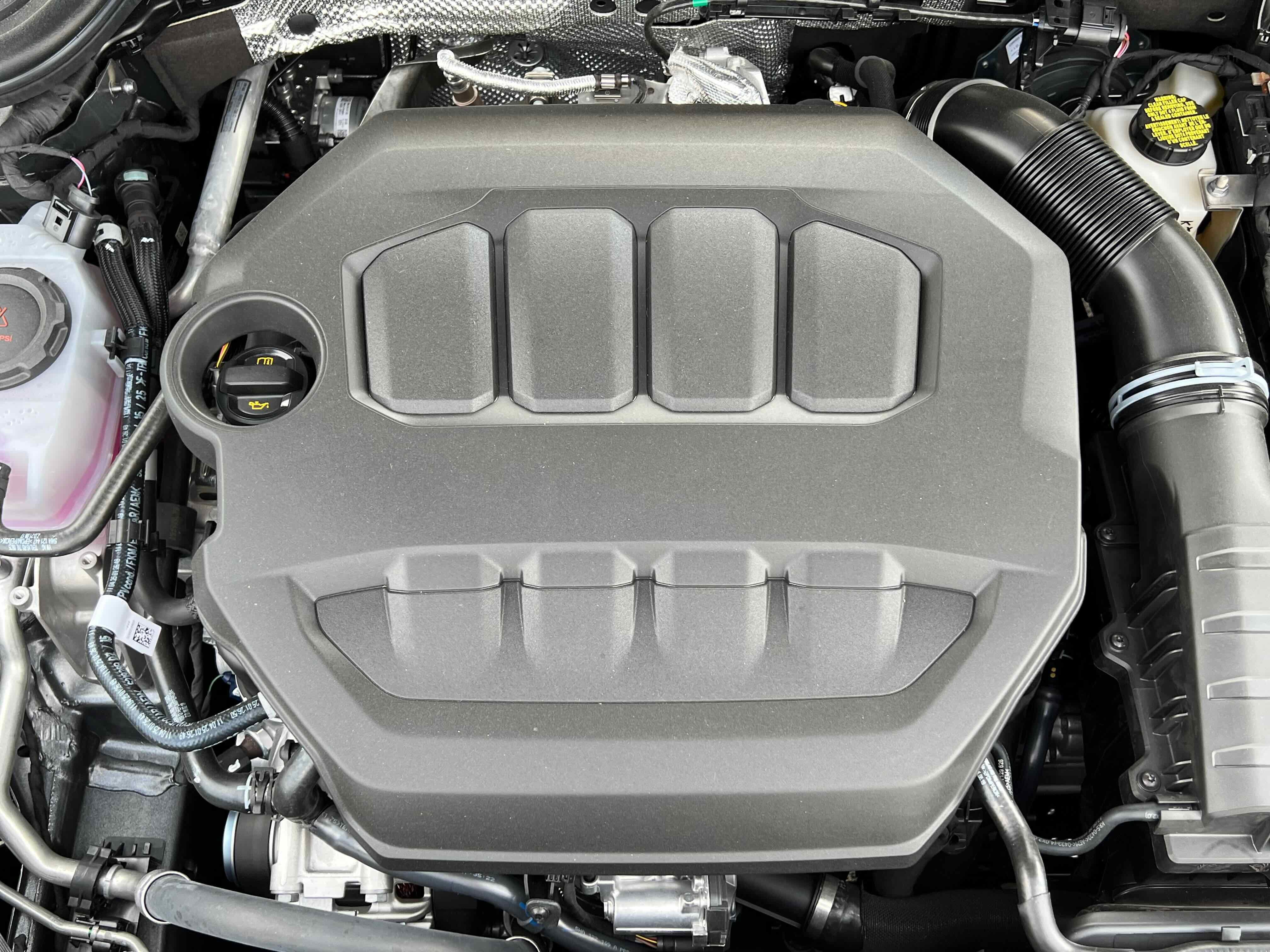 2025 Volkswagen Golf GTI SE