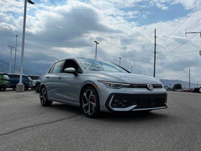 2025 Volkswagen Golf GTI SE