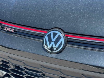 2025 Volkswagen Golf GTI SE