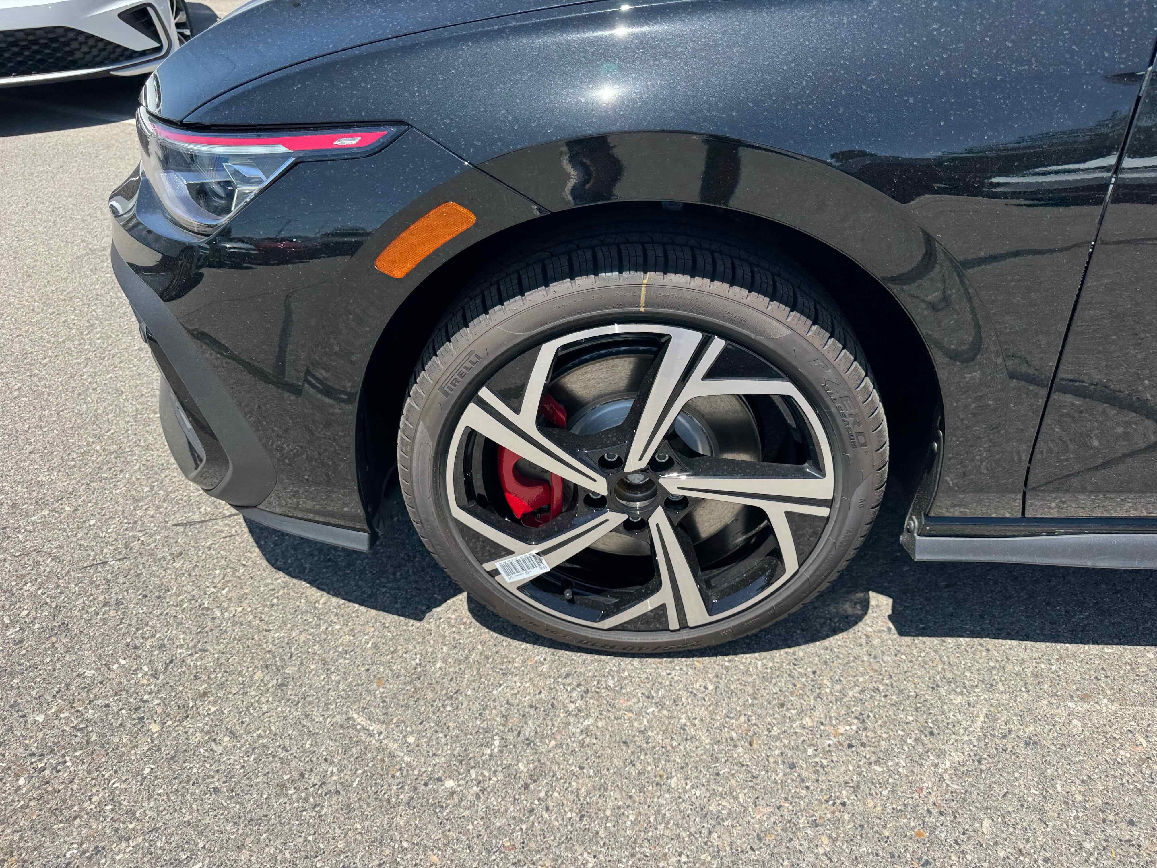 2025 Volkswagen Golf GTI SE